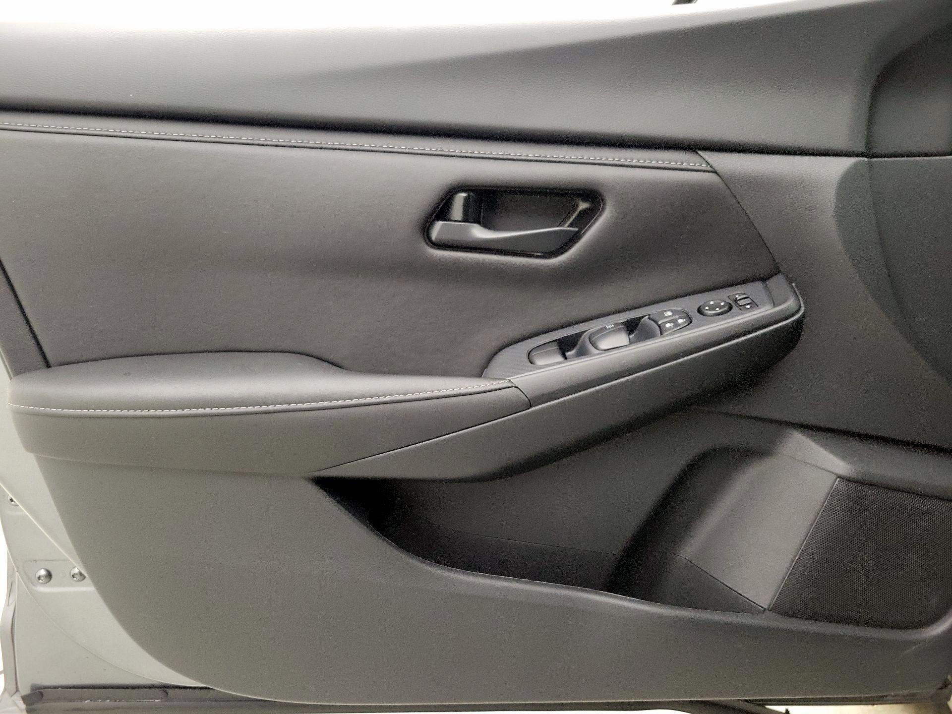 Thumbnail: 2024 Nissan Sentra - 12