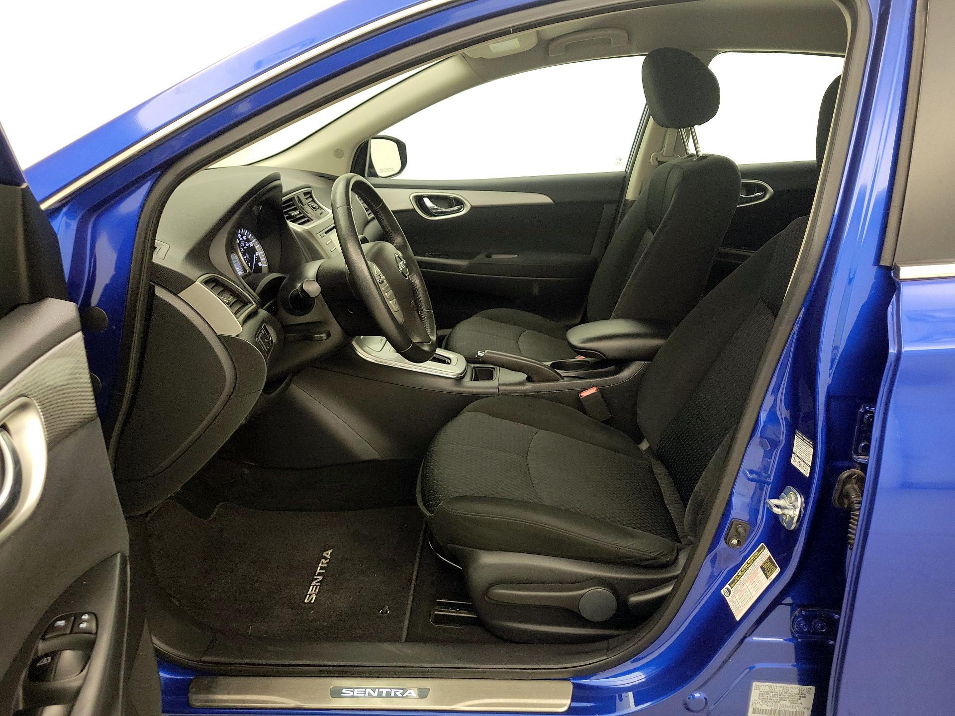 Thumbnail: 2014 Nissan Sentra - 11