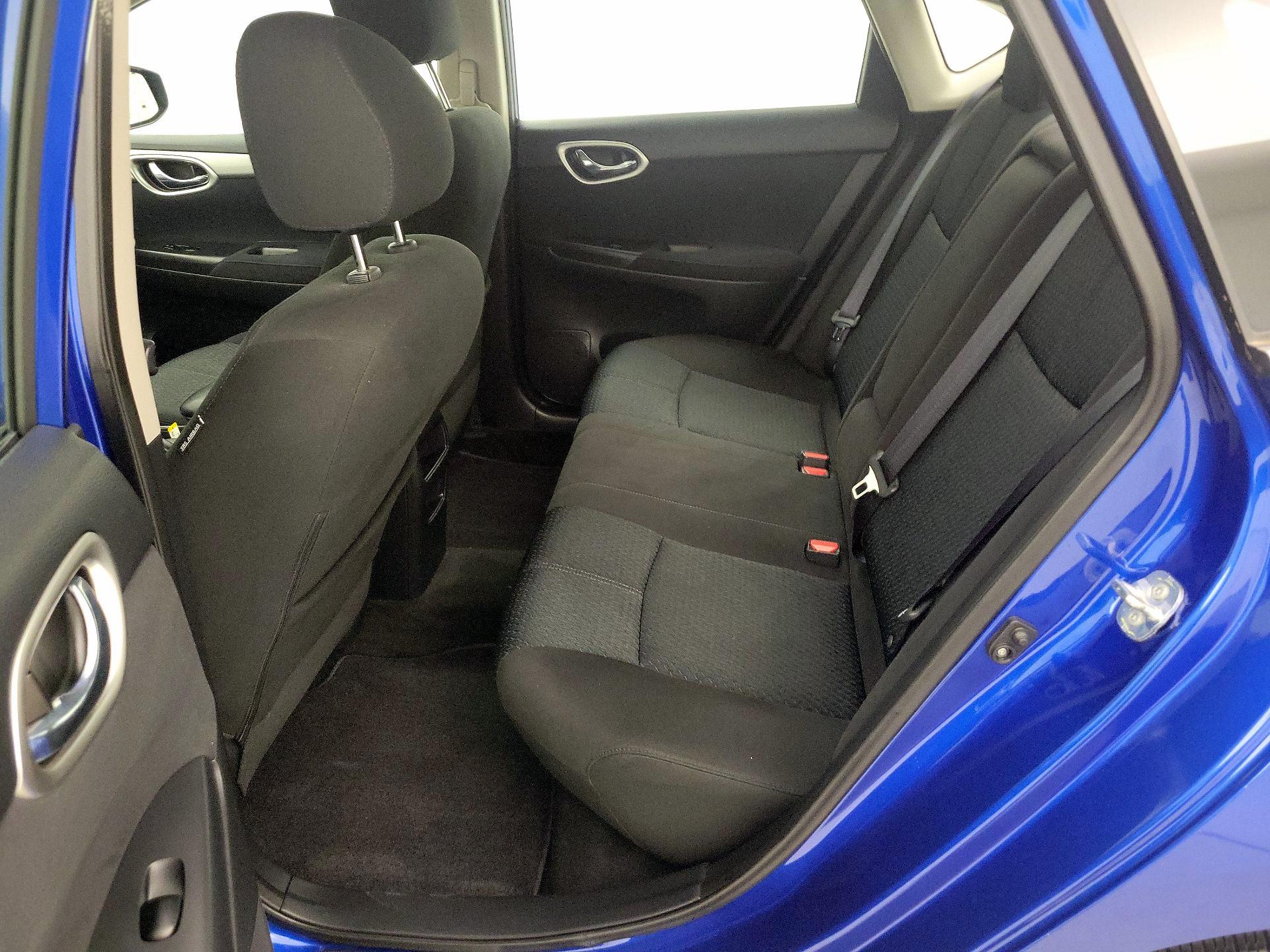 Thumbnail: 2014 Nissan Sentra - 17