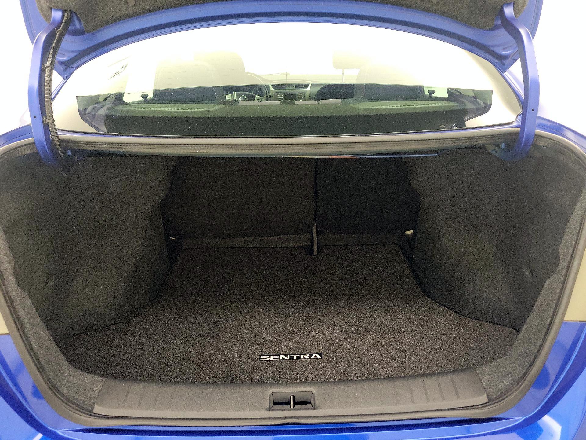 Thumbnail: 2014 Nissan Sentra - 18