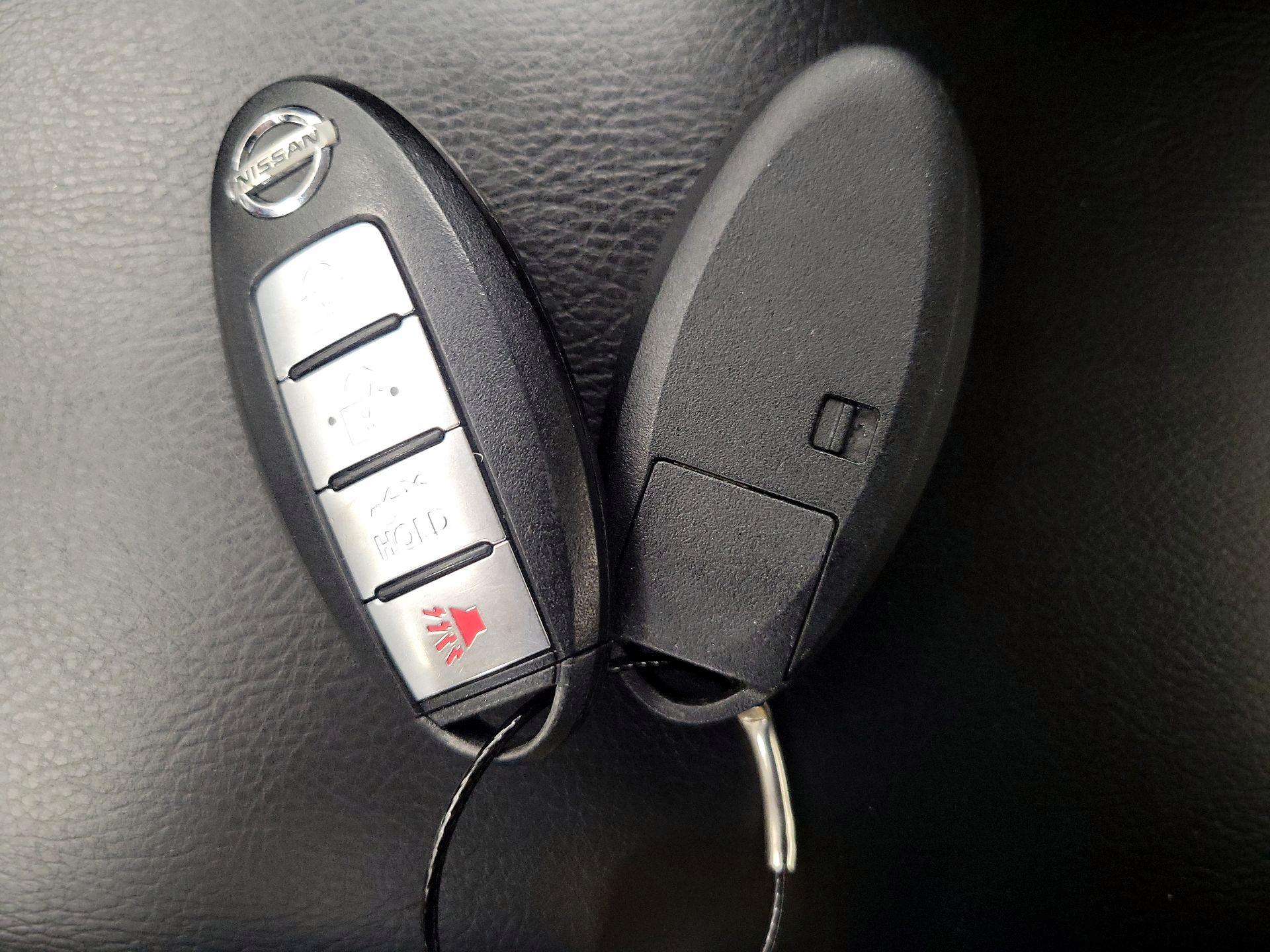 Thumbnail: 2014 Nissan Sentra - 20
