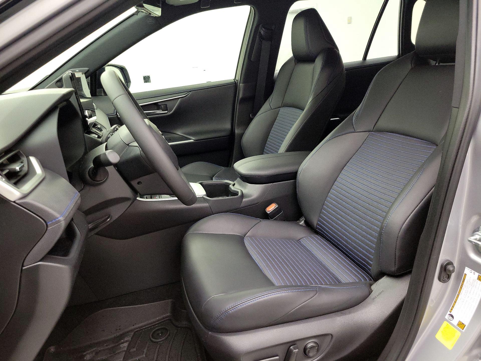 Thumbnail: 2024 Toyota RAV4 - 11