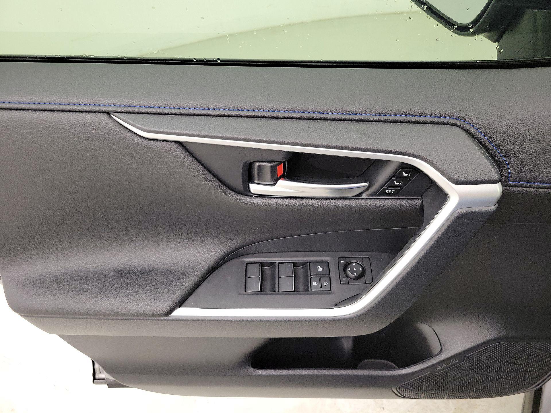 Thumbnail: 2024 Toyota RAV4 - 12