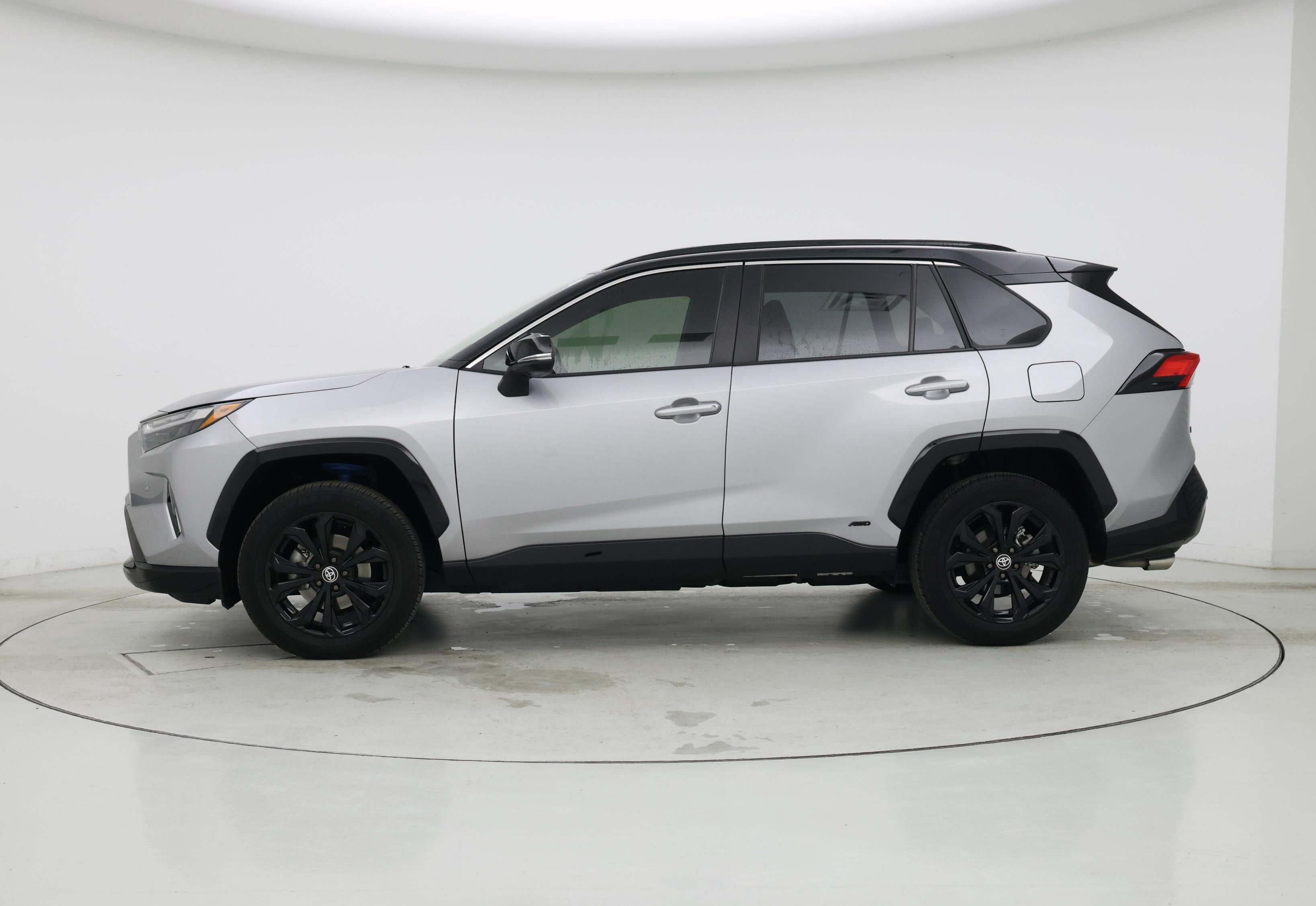 Thumbnail: 2024 Toyota RAV4 - 3