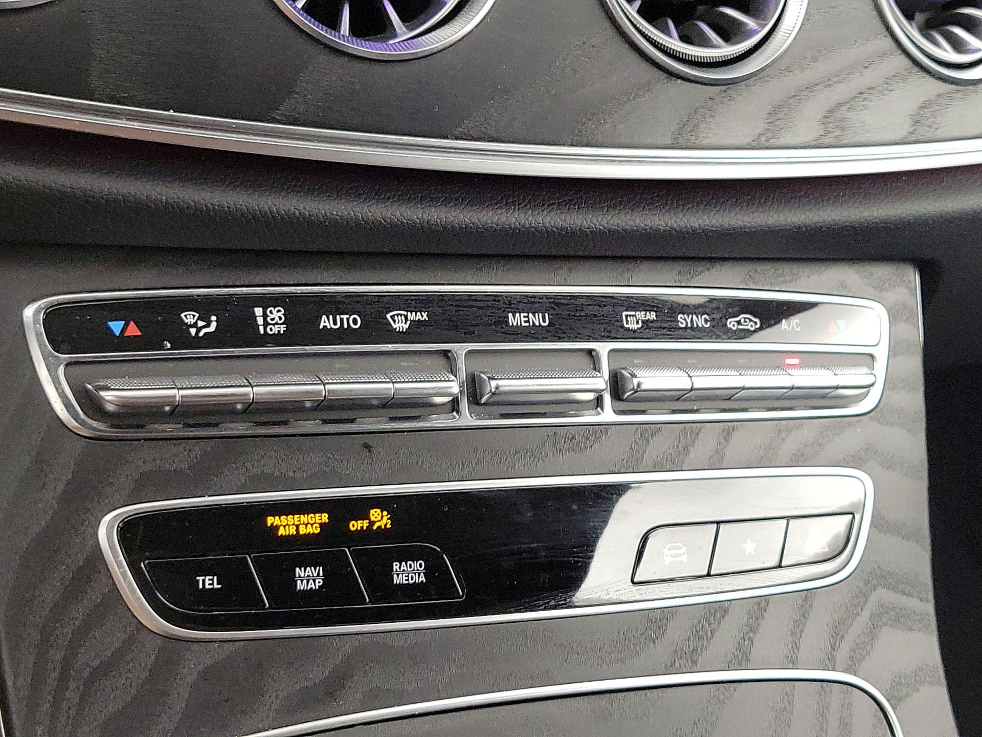 Thumbnail: 2022 Mercedes-Benz E-Class - 17
