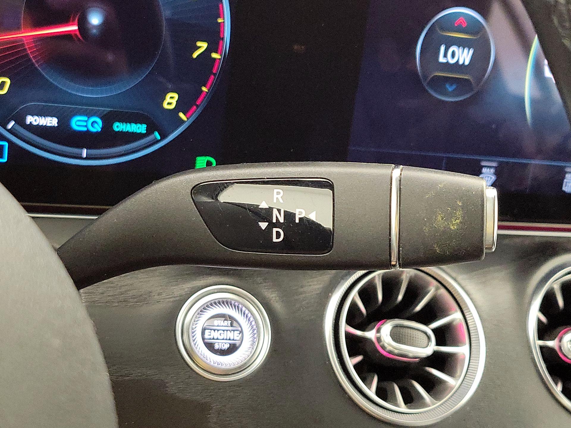 Thumbnail: 2022 Mercedes-Benz E-Class - 18