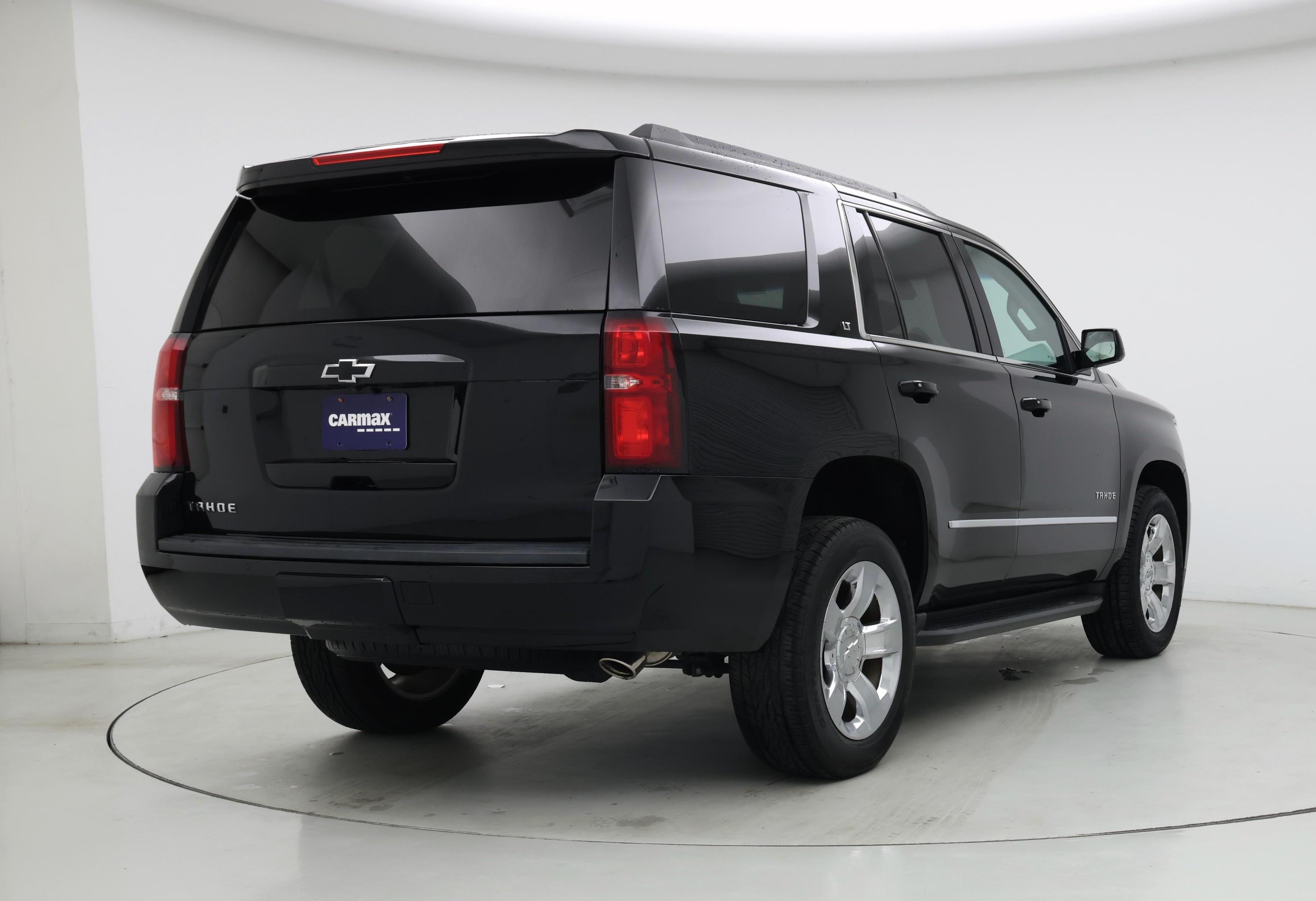 Thumbnail: 2017 Chevrolet Tahoe - 8