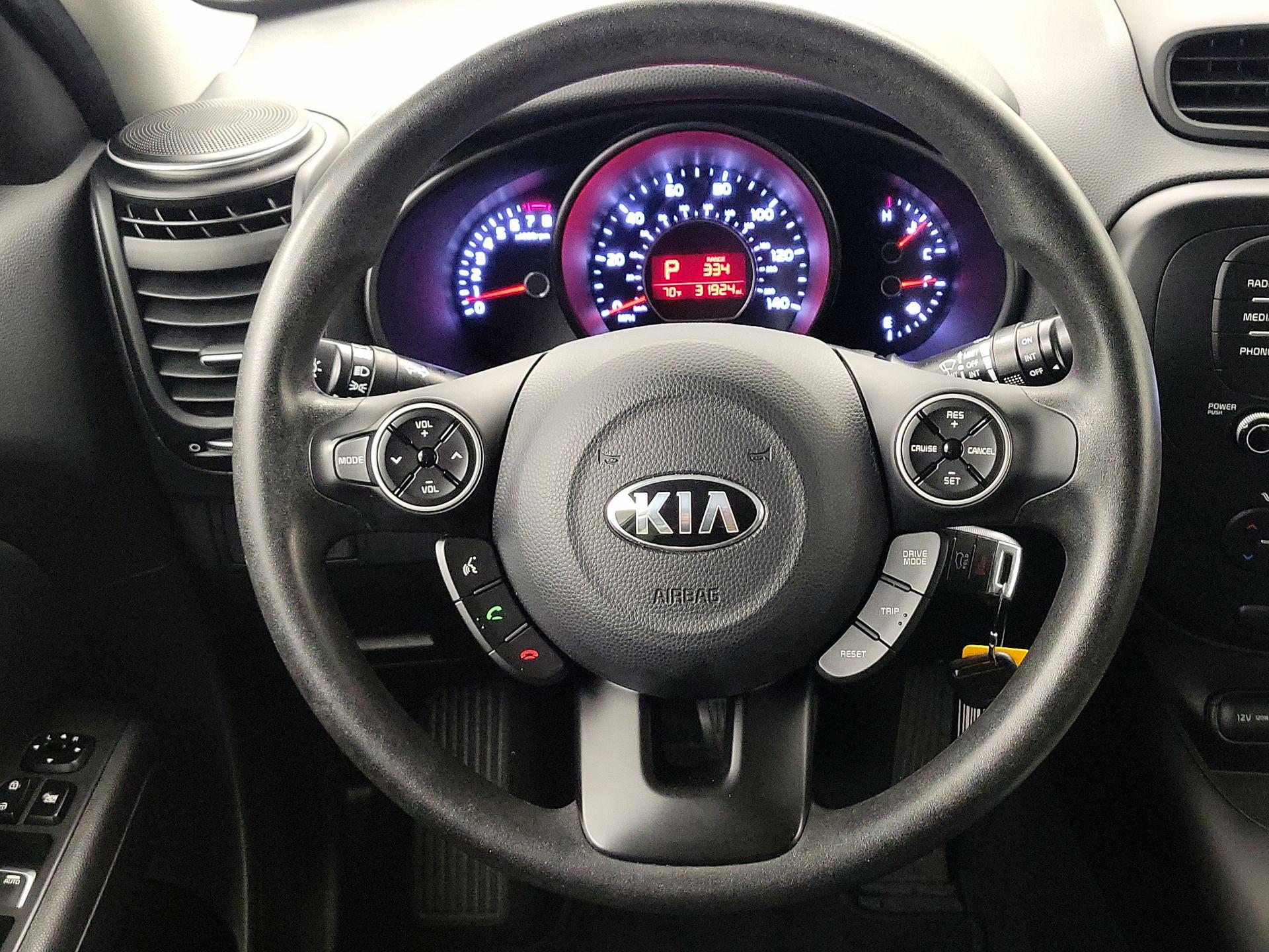 Thumbnail: 2017 Kia Soul - 10