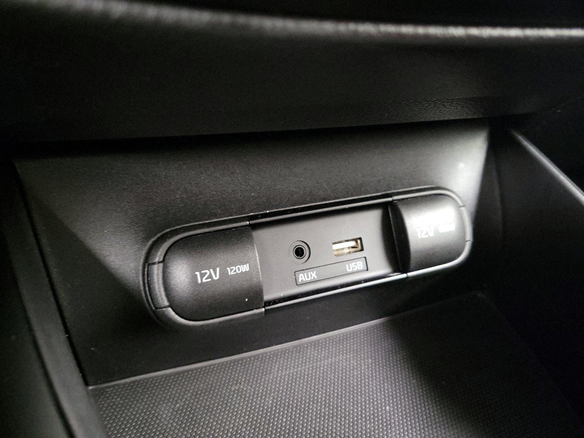 Thumbnail: 2017 Kia Soul - 18