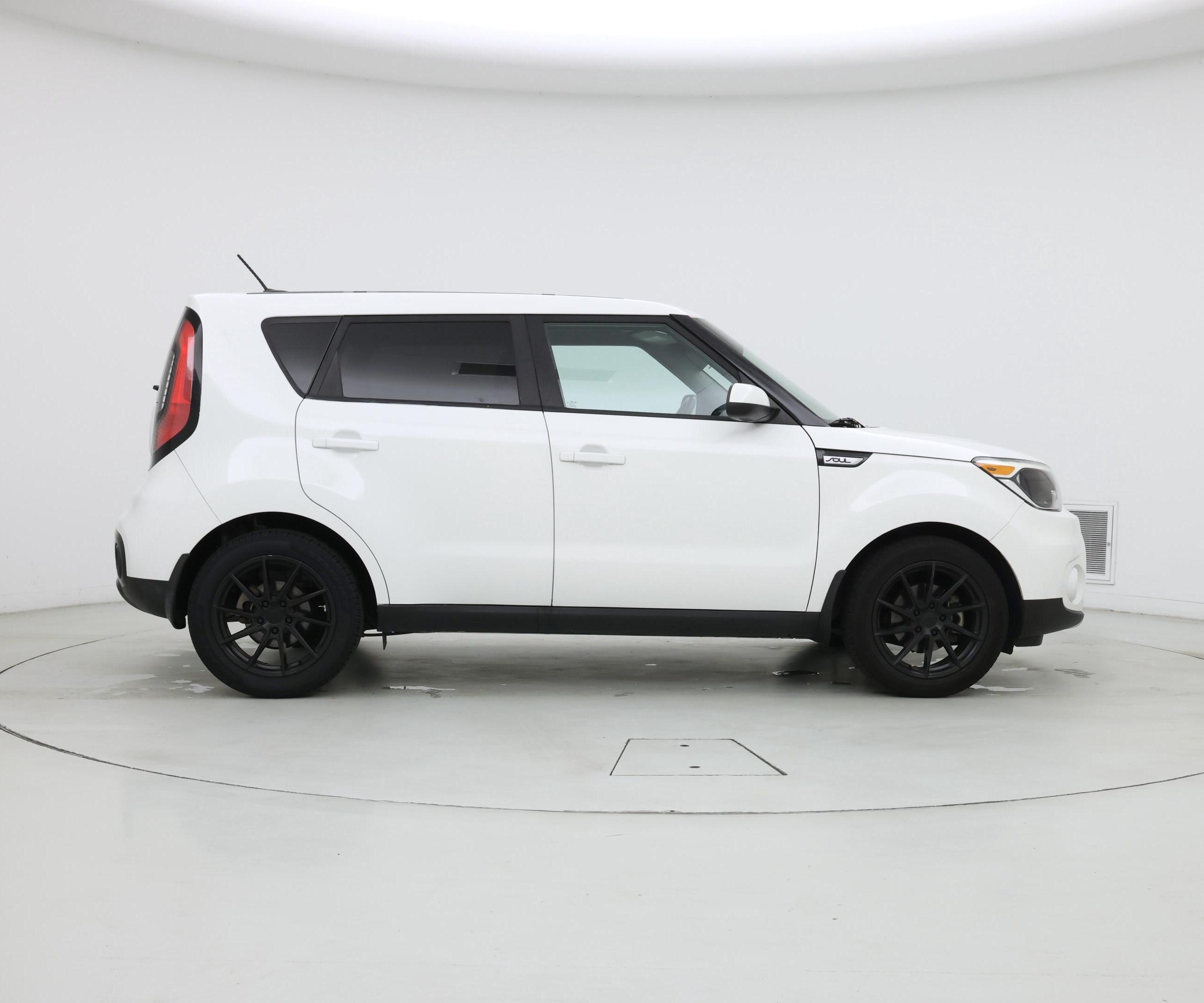 Thumbnail: 2017 Kia Soul - 7