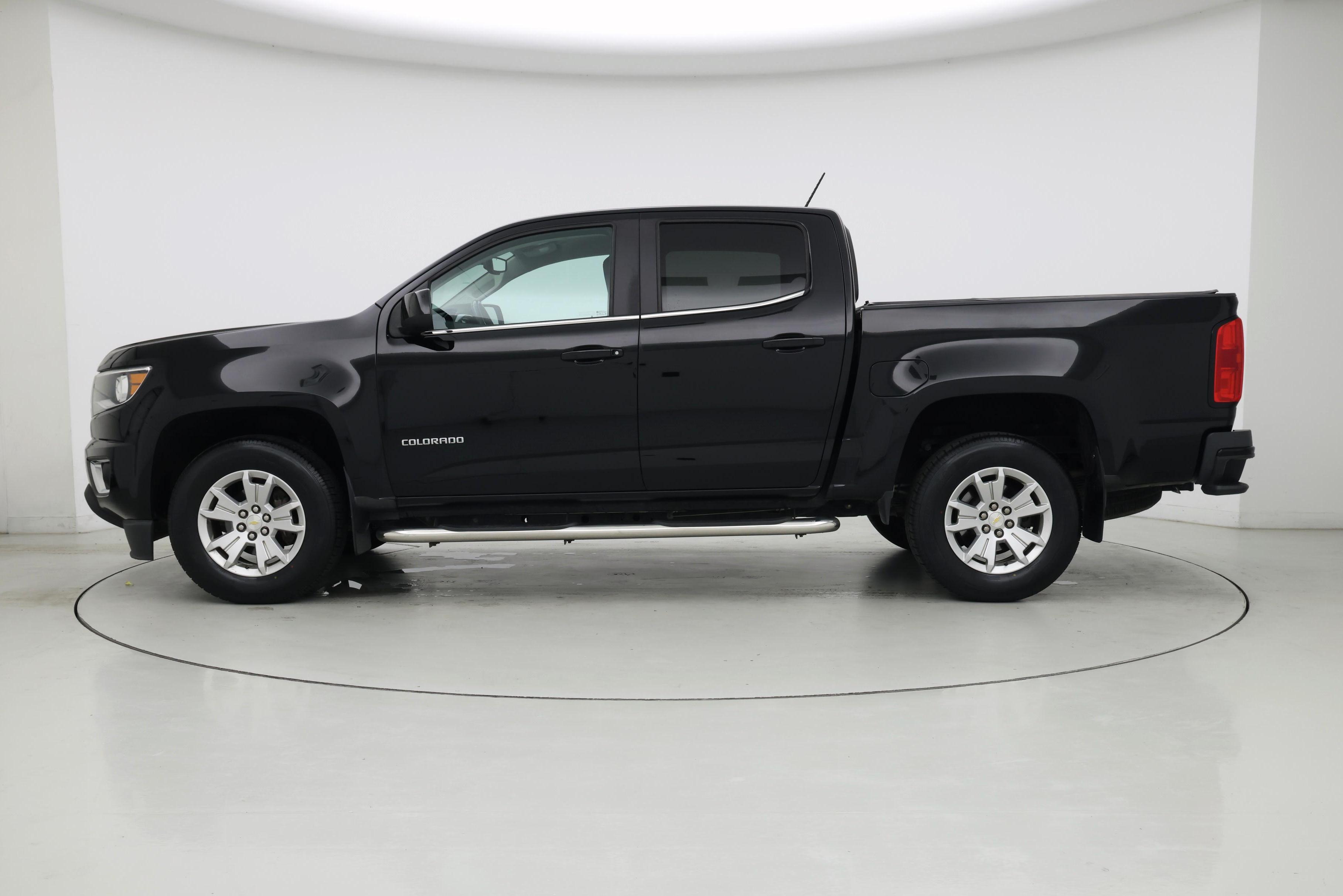 Thumbnail: 2020 Chevrolet Colorado - 3