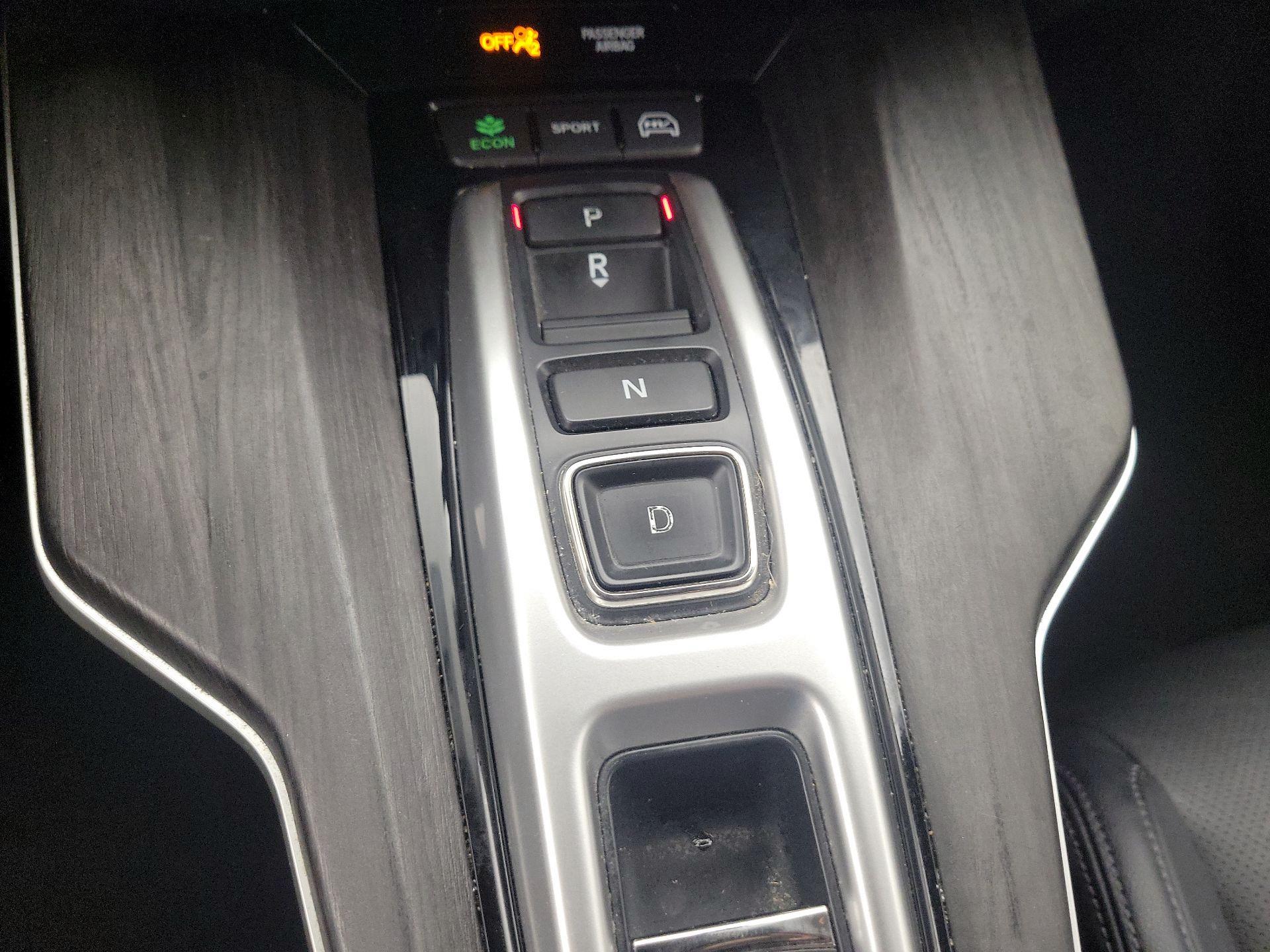 Thumbnail: 2018 Honda Clarity - 17