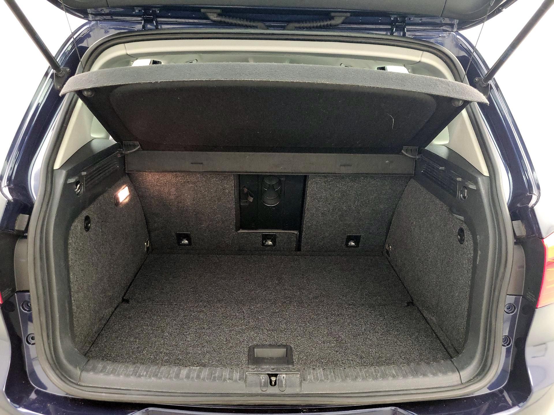 Thumbnail: 2016 Volkswagen Tiguan - 20