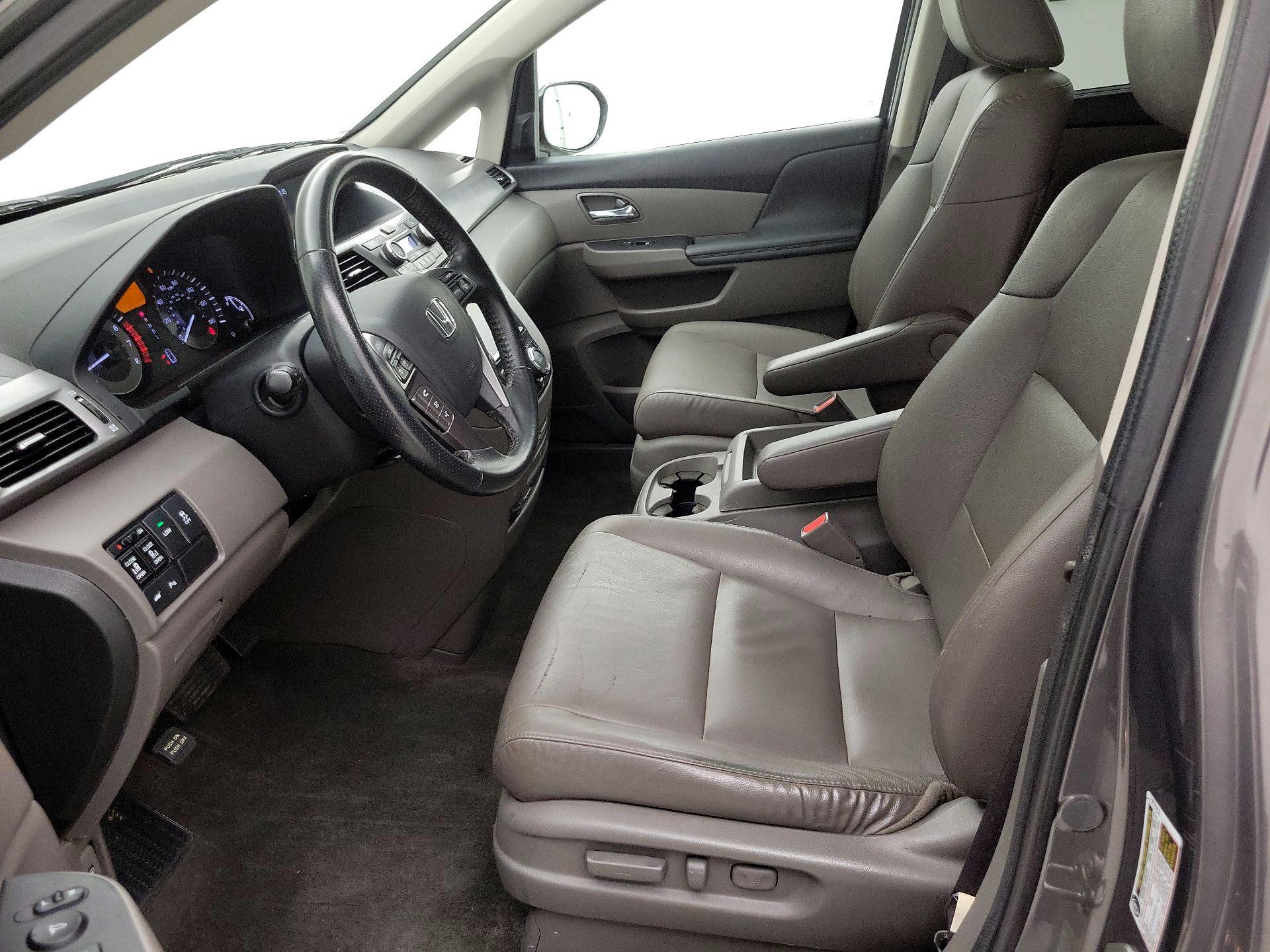 Thumbnail: 2014 Honda Odyssey - 11