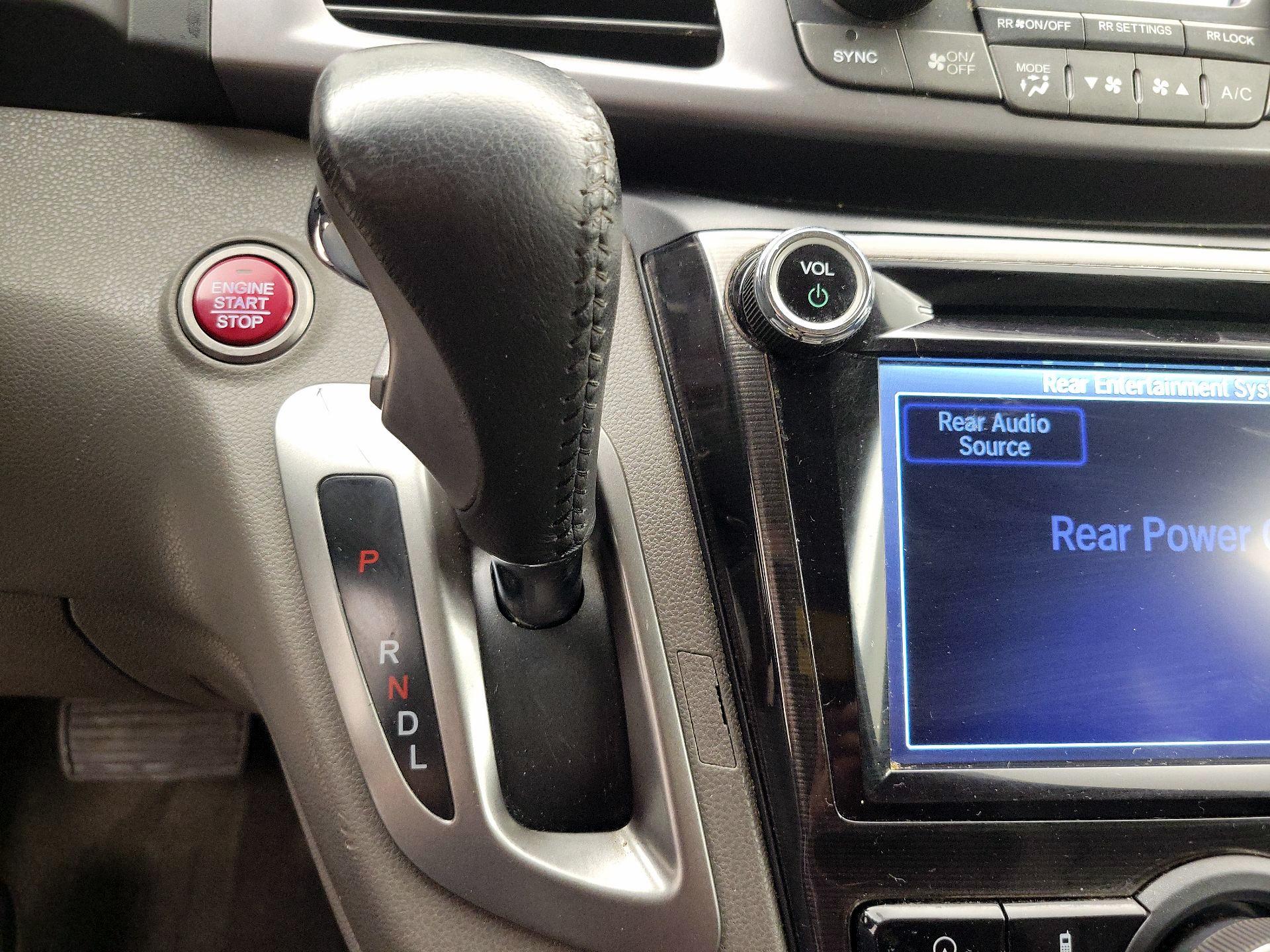 Thumbnail: 2014 Honda Odyssey - 17