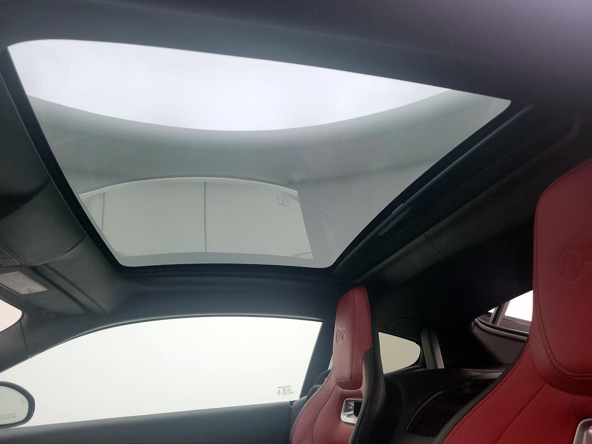 Thumbnail: 2018 Jaguar F-Type - 19