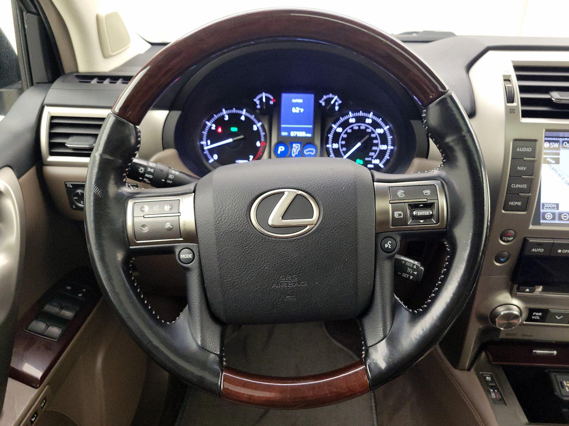 Thumbnail: 2018 Lexus GX - 10