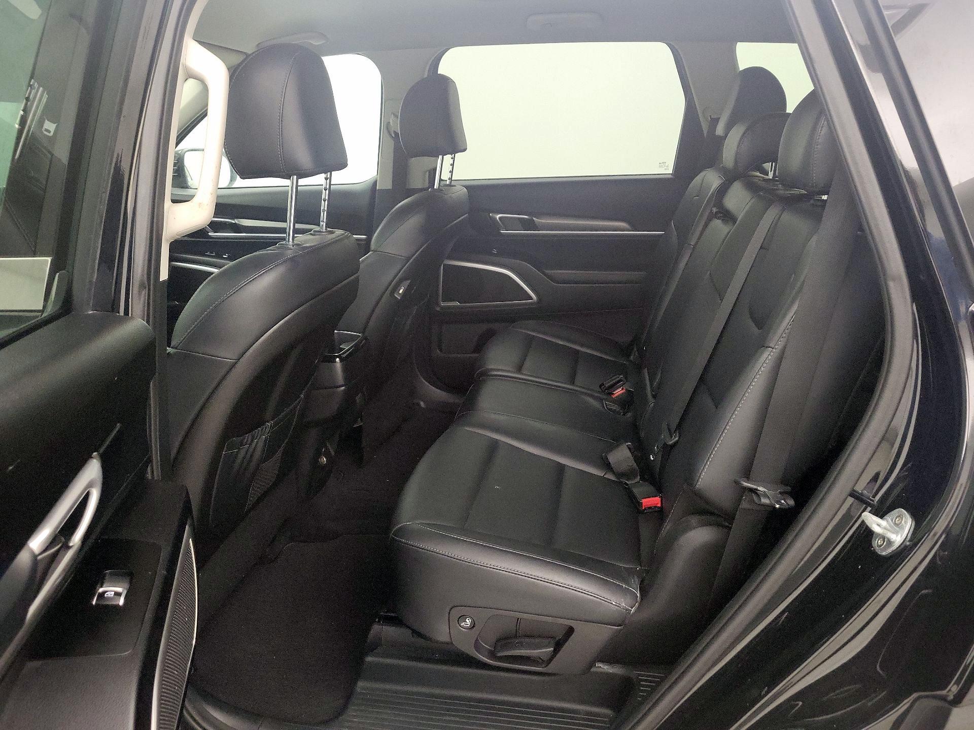 Thumbnail: 2020 Kia Telluride - 19