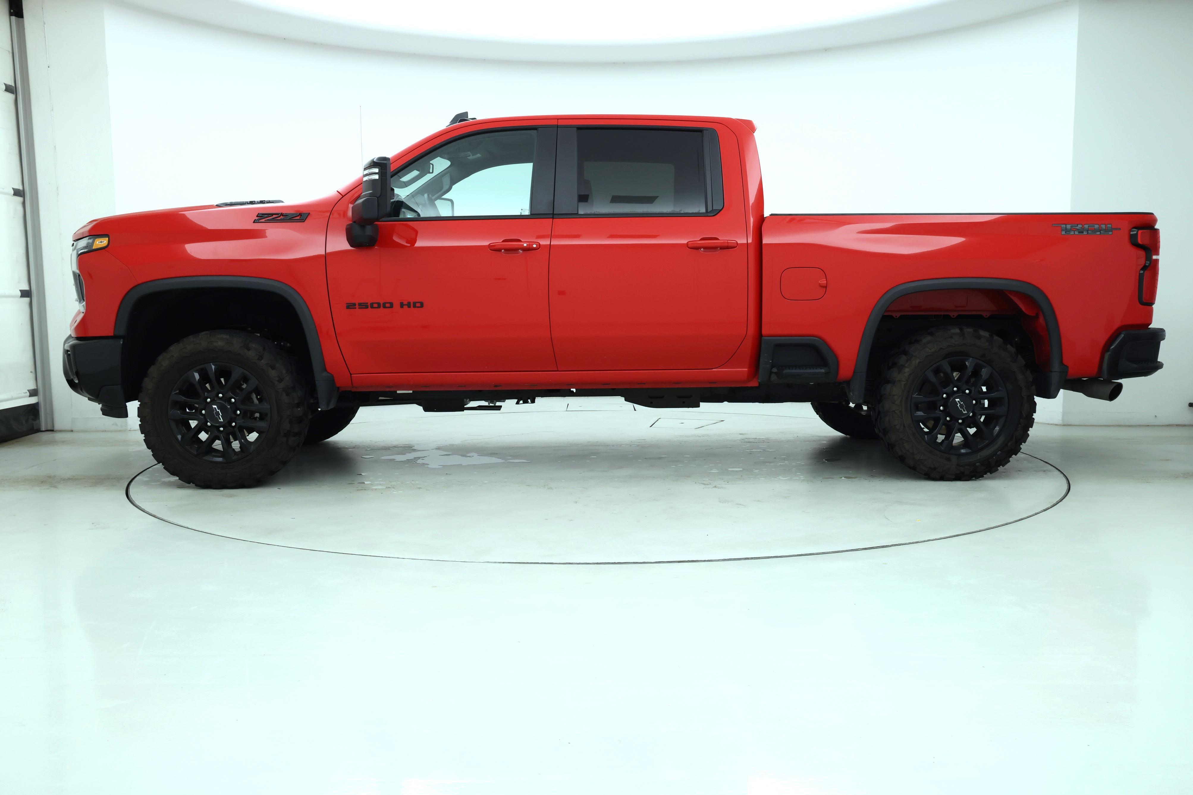 Thumbnail: 2025 Chevrolet Silverado 2500 - 3
