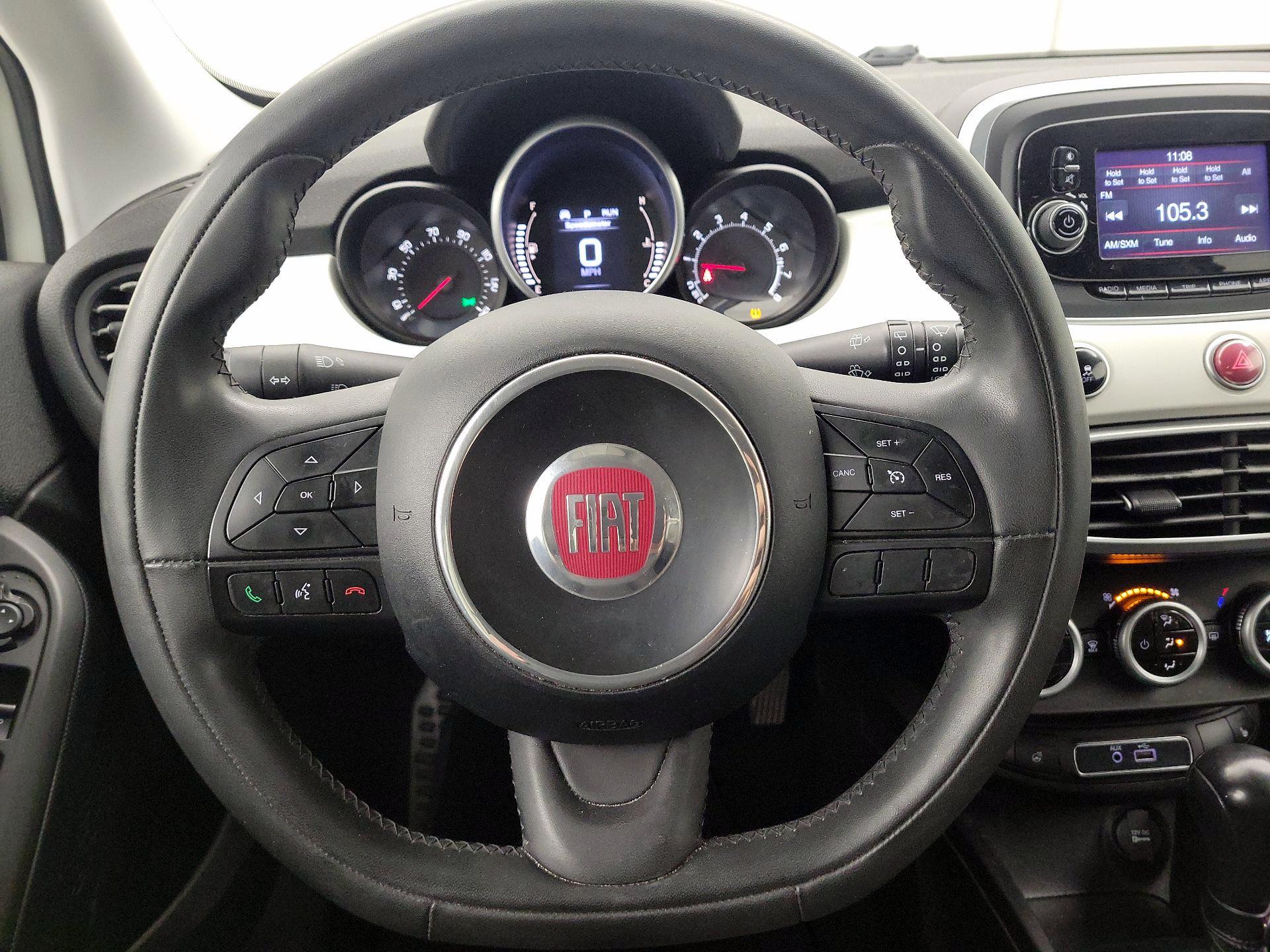 Thumbnail: 2016 Fiat 500X - 10