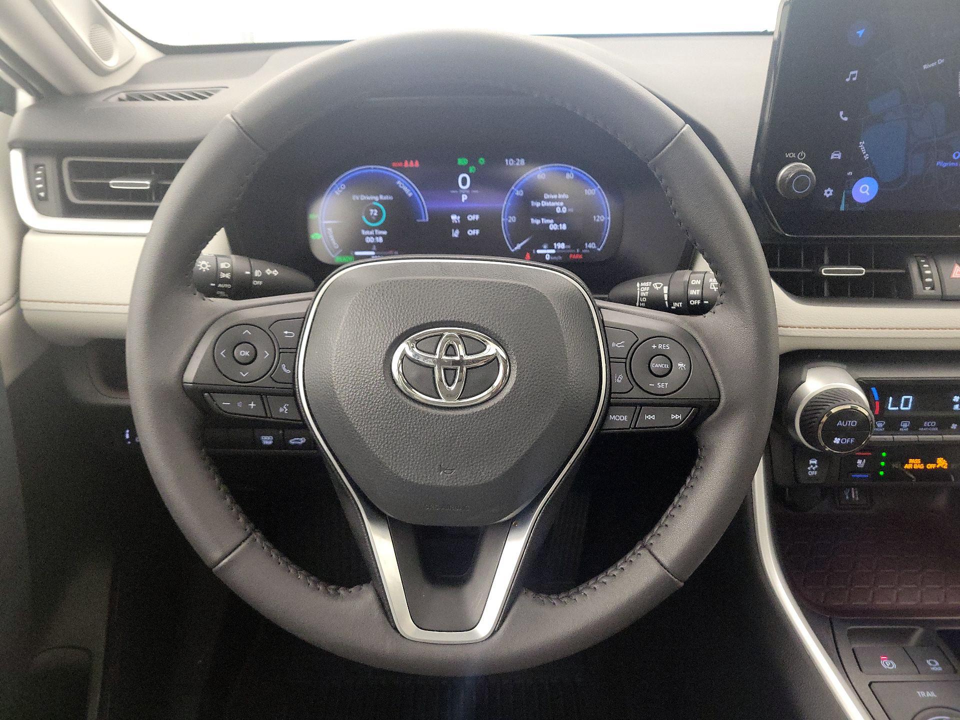 Thumbnail: 2025 Toyota RAV4 - 10