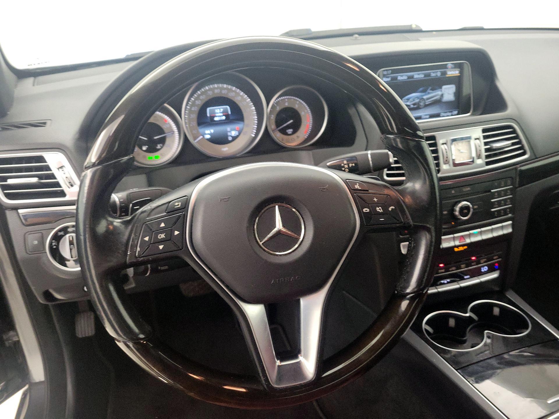 Thumbnail: 2017 Mercedes-Benz E-Class - 10