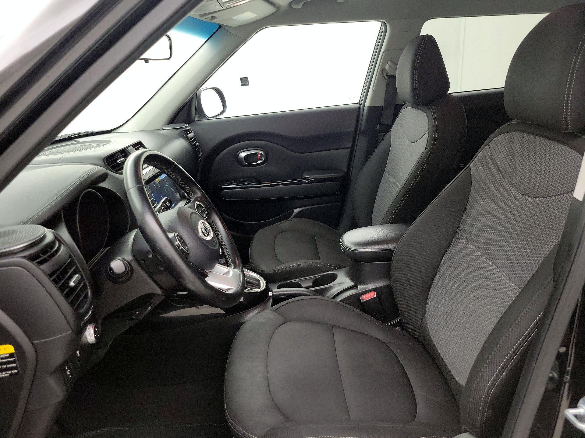 Thumbnail: 2018 Kia Soul - 11