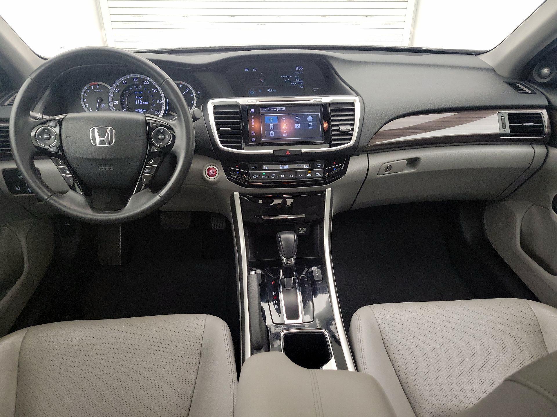 Thumbnail: 2017 Honda Accord - 9