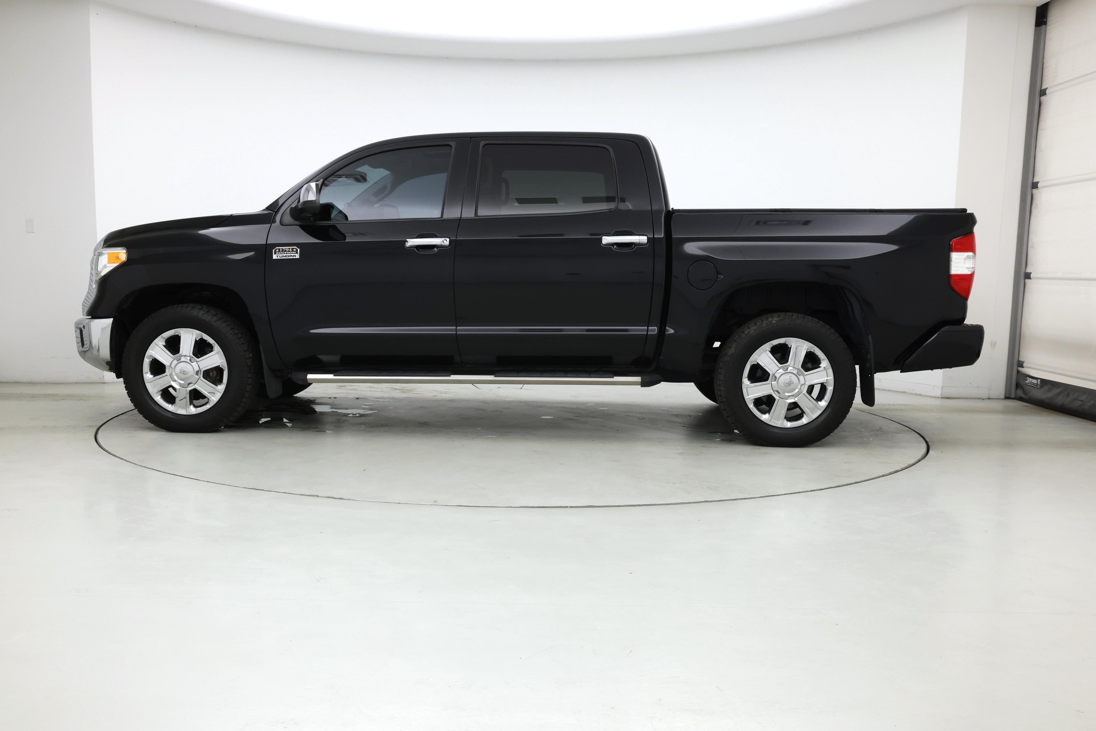 Thumbnail: 2016 Toyota Tundra - 3