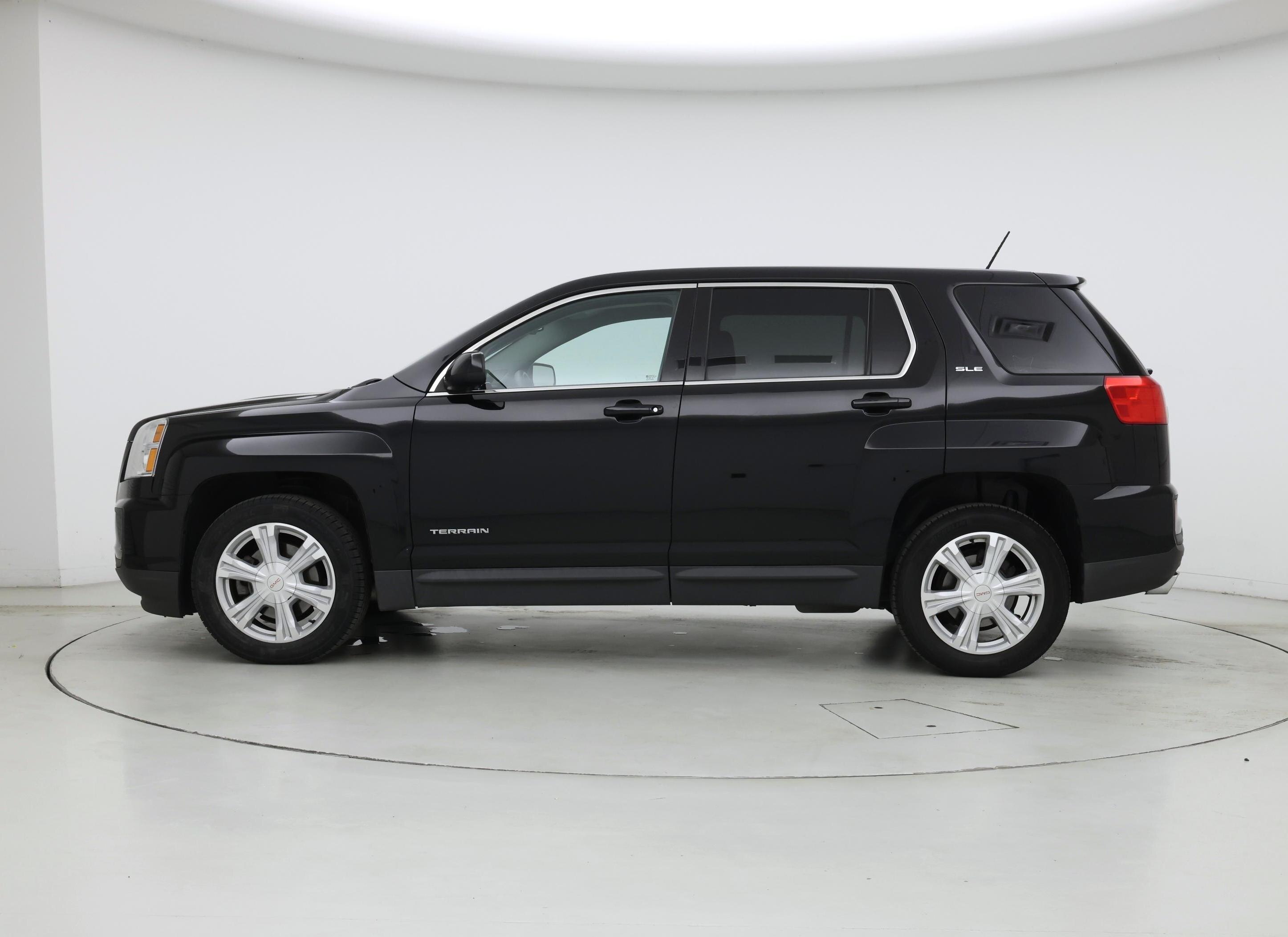 Thumbnail: 2017 GMC Terrain - 3