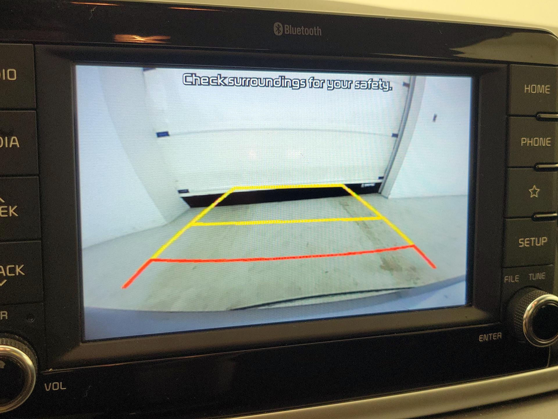 Thumbnail: 2020 Kia Rio - 14