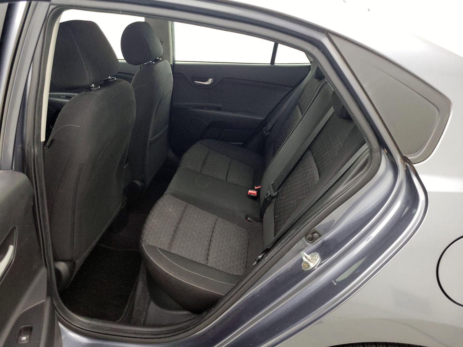 Thumbnail: 2020 Kia Rio - 19