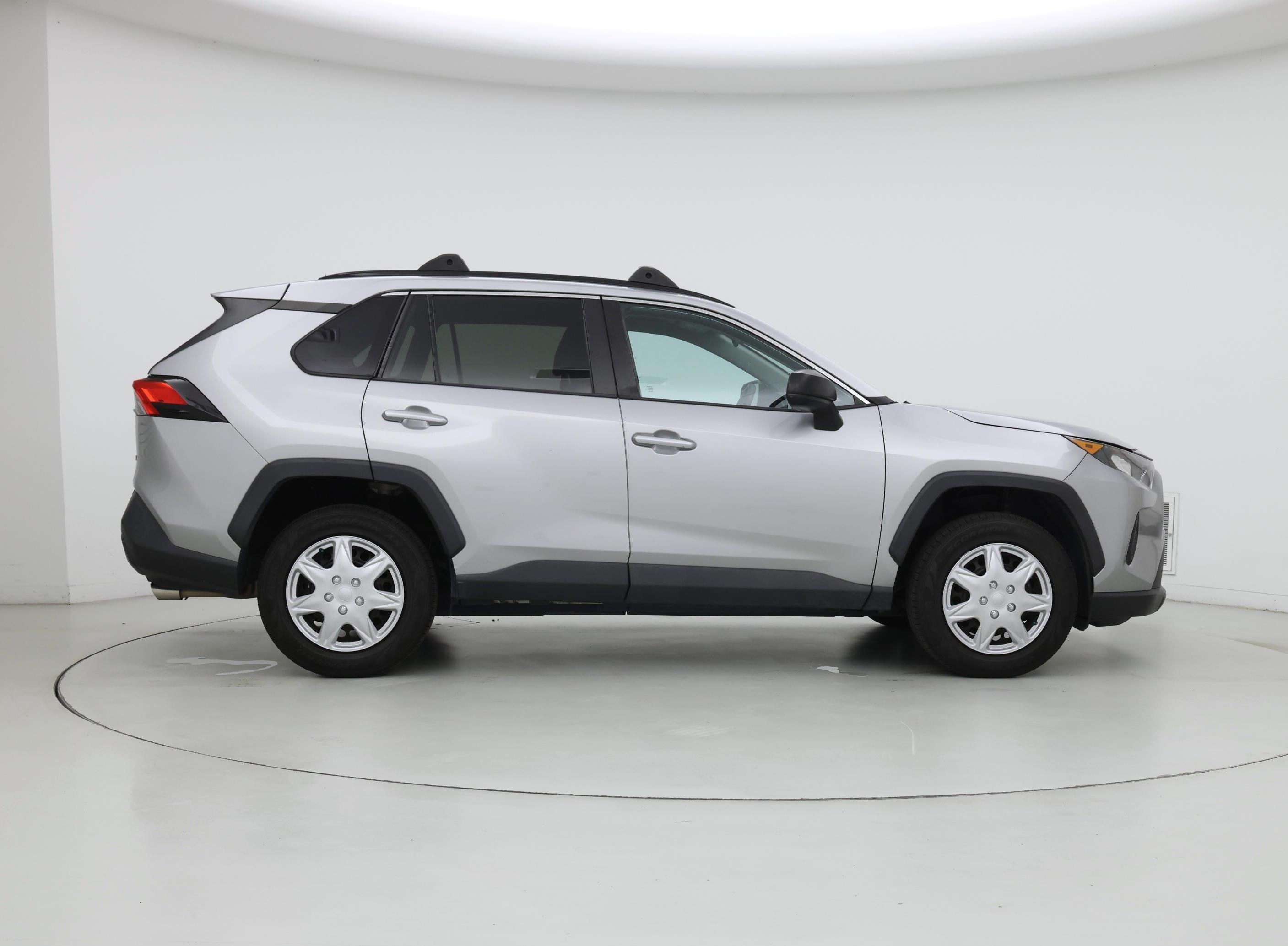 Thumbnail: 2019 Toyota RAV4 - 7