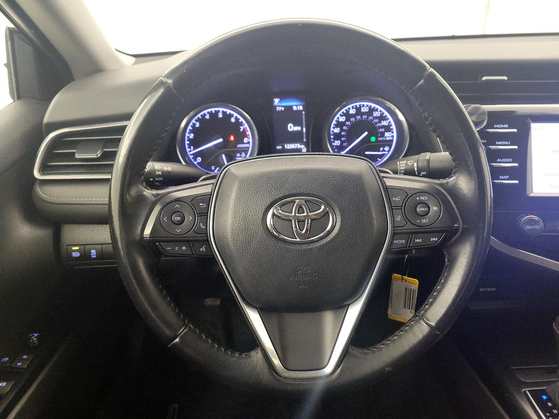 Thumbnail: 2020 Toyota Camry - 10