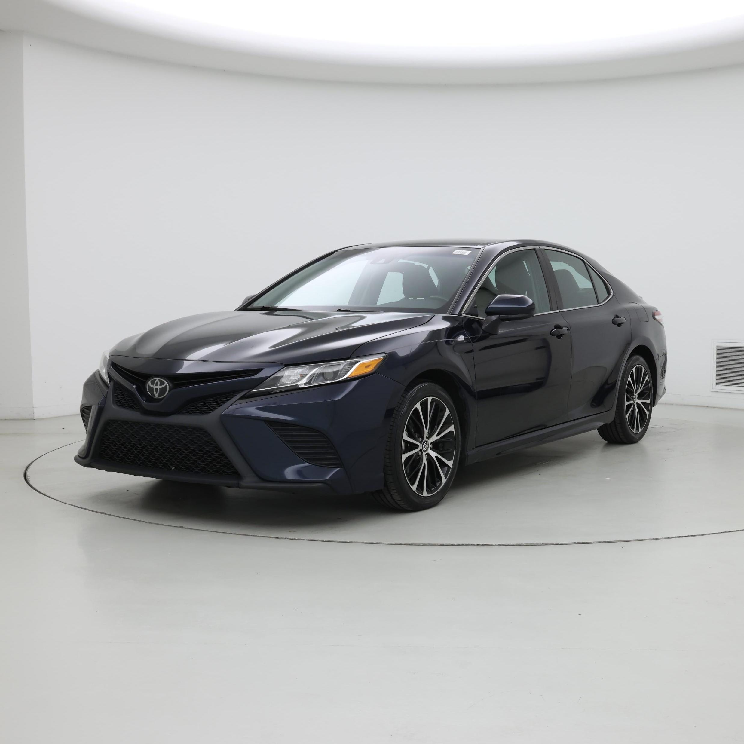 Thumbnail: 2020 Toyota Camry - 4