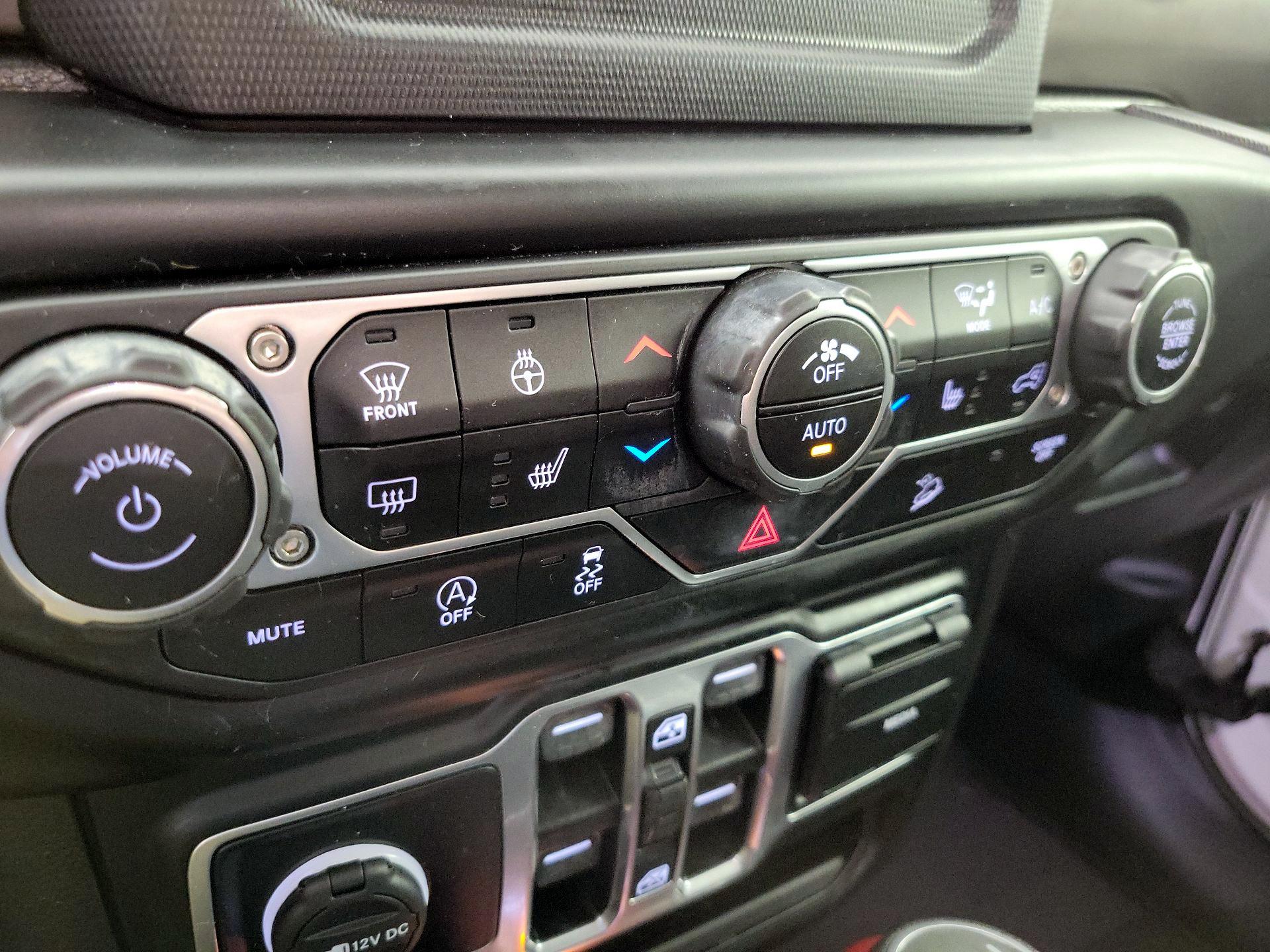Thumbnail: 2020 Jeep Wrangler - 16