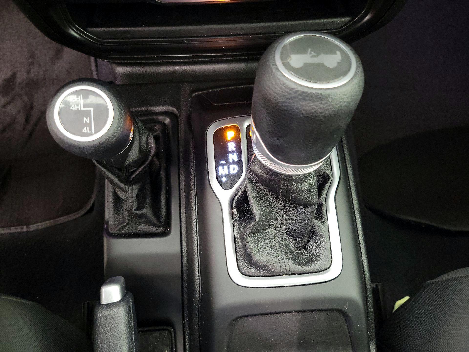 Thumbnail: 2020 Jeep Wrangler - 17