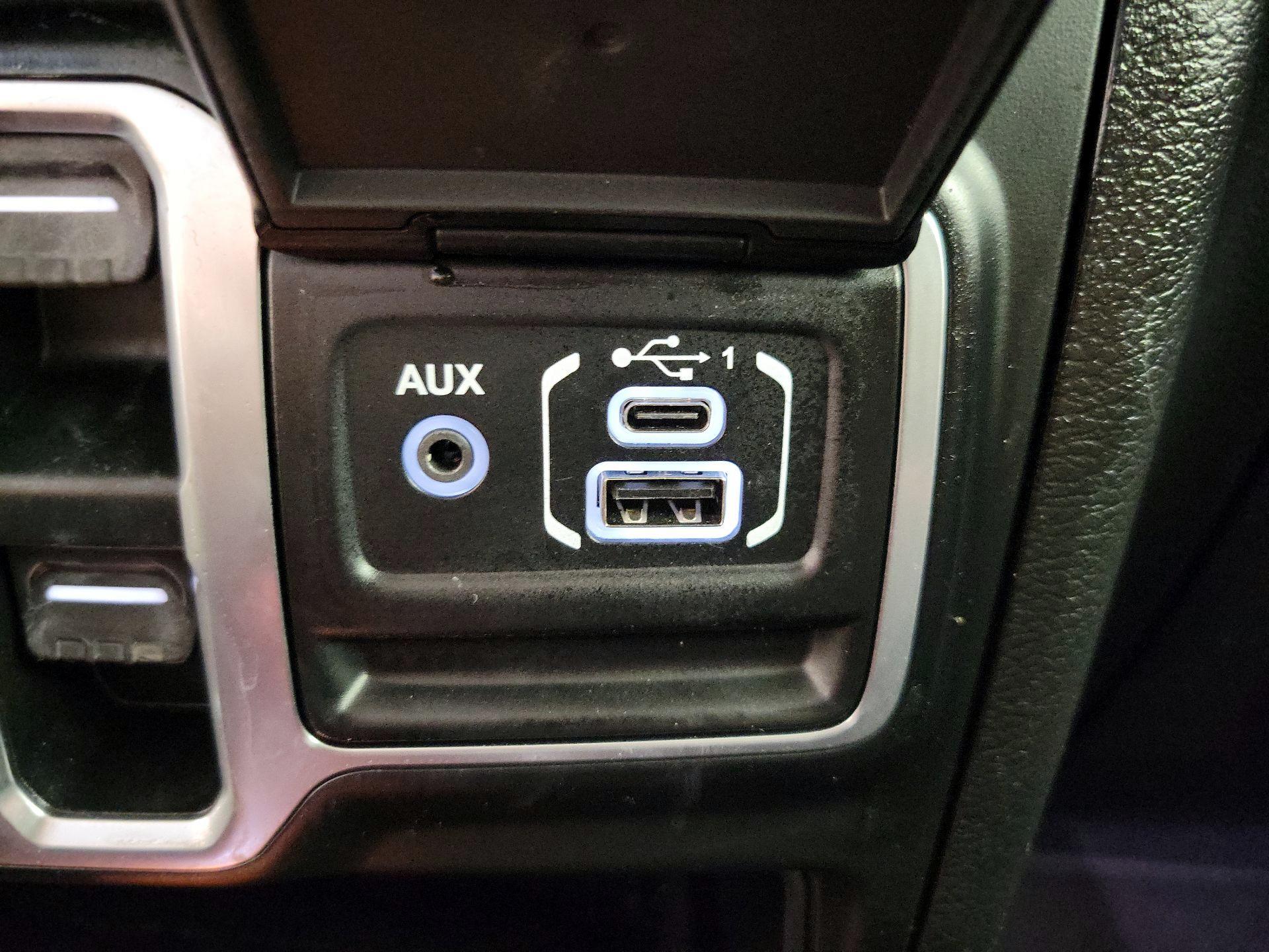 Thumbnail: 2020 Jeep Wrangler - 18
