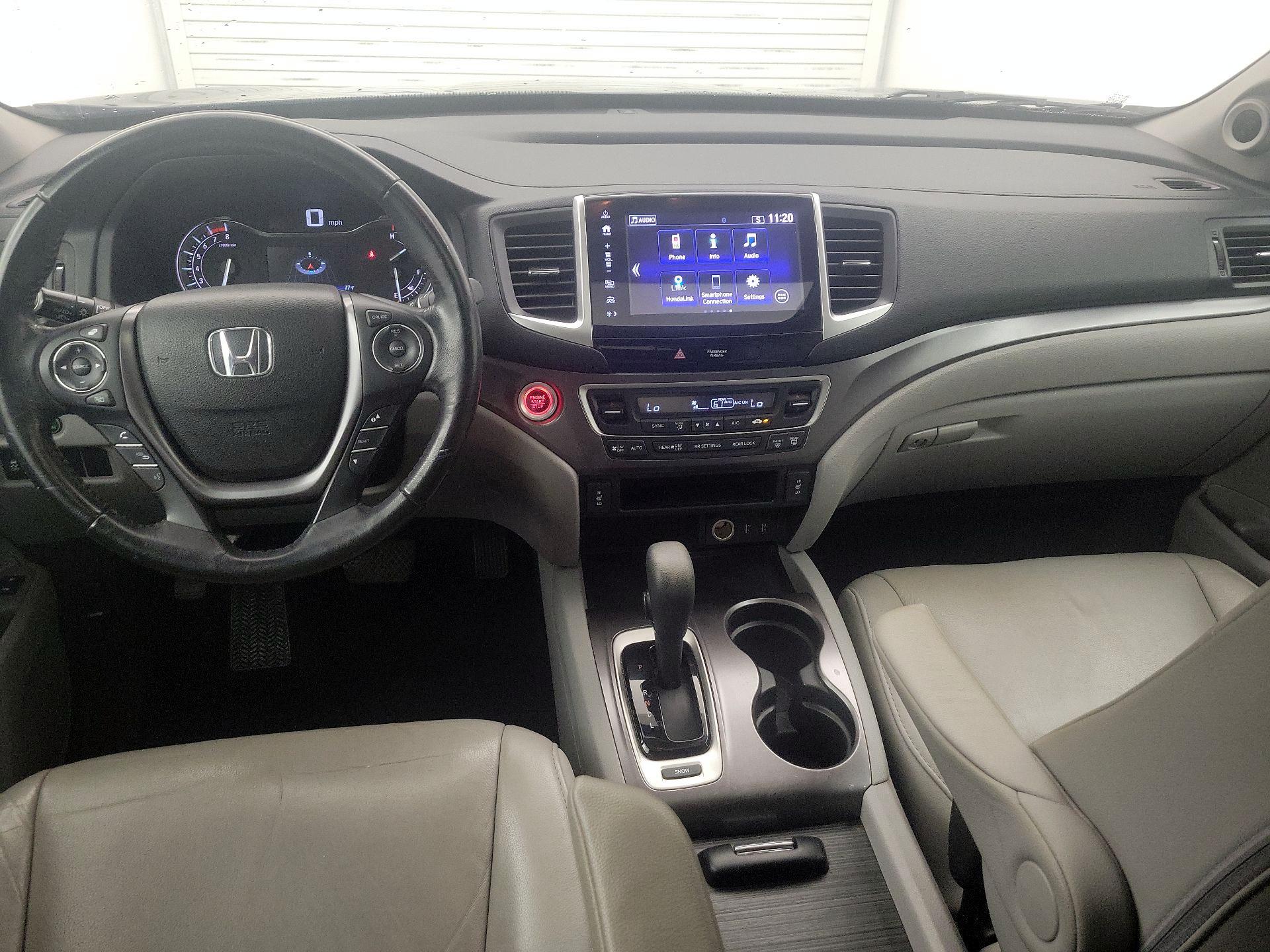 Thumbnail: 2018 Honda Pilot - 9