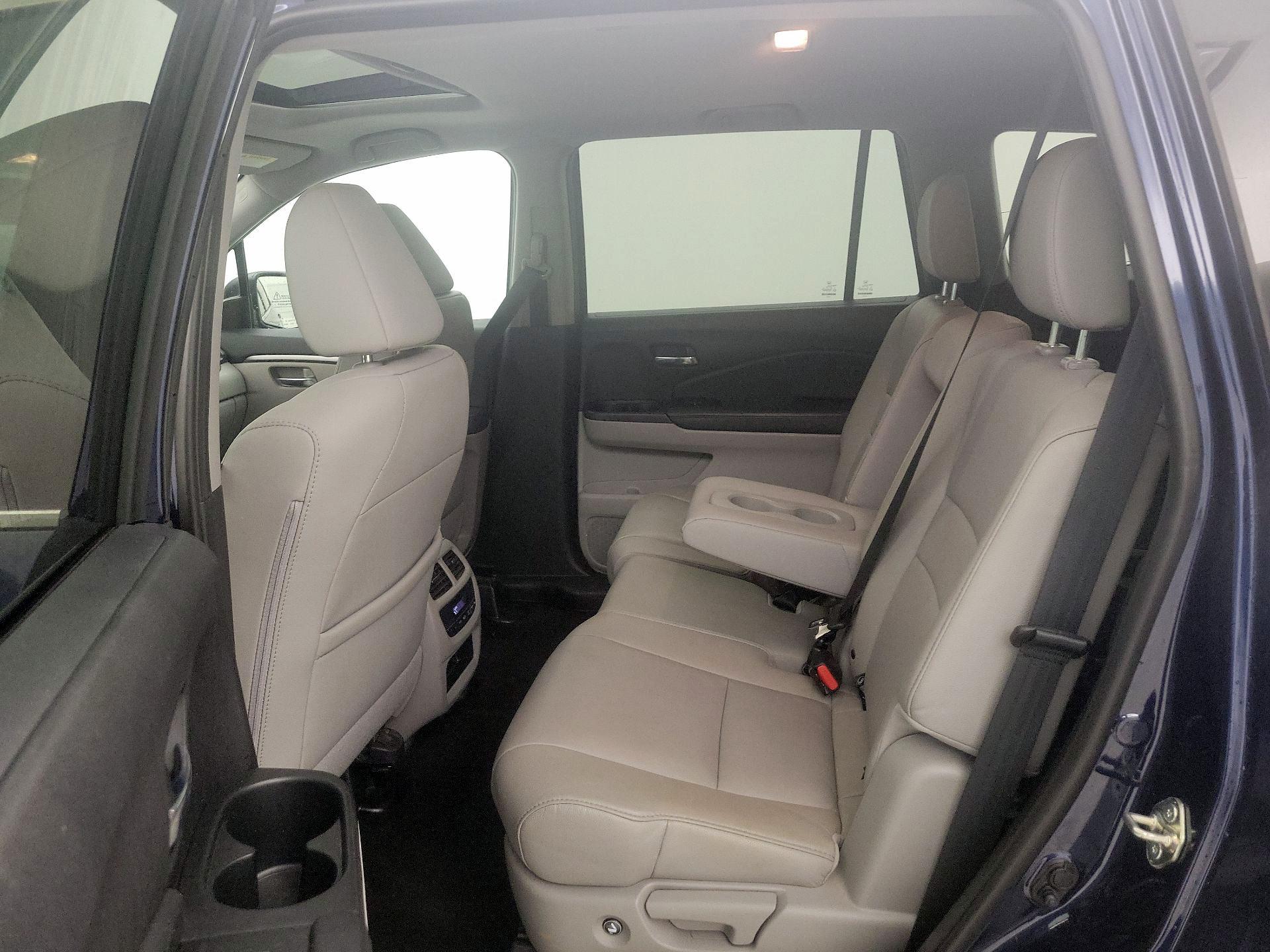 Thumbnail: 2018 Honda Pilot - 20