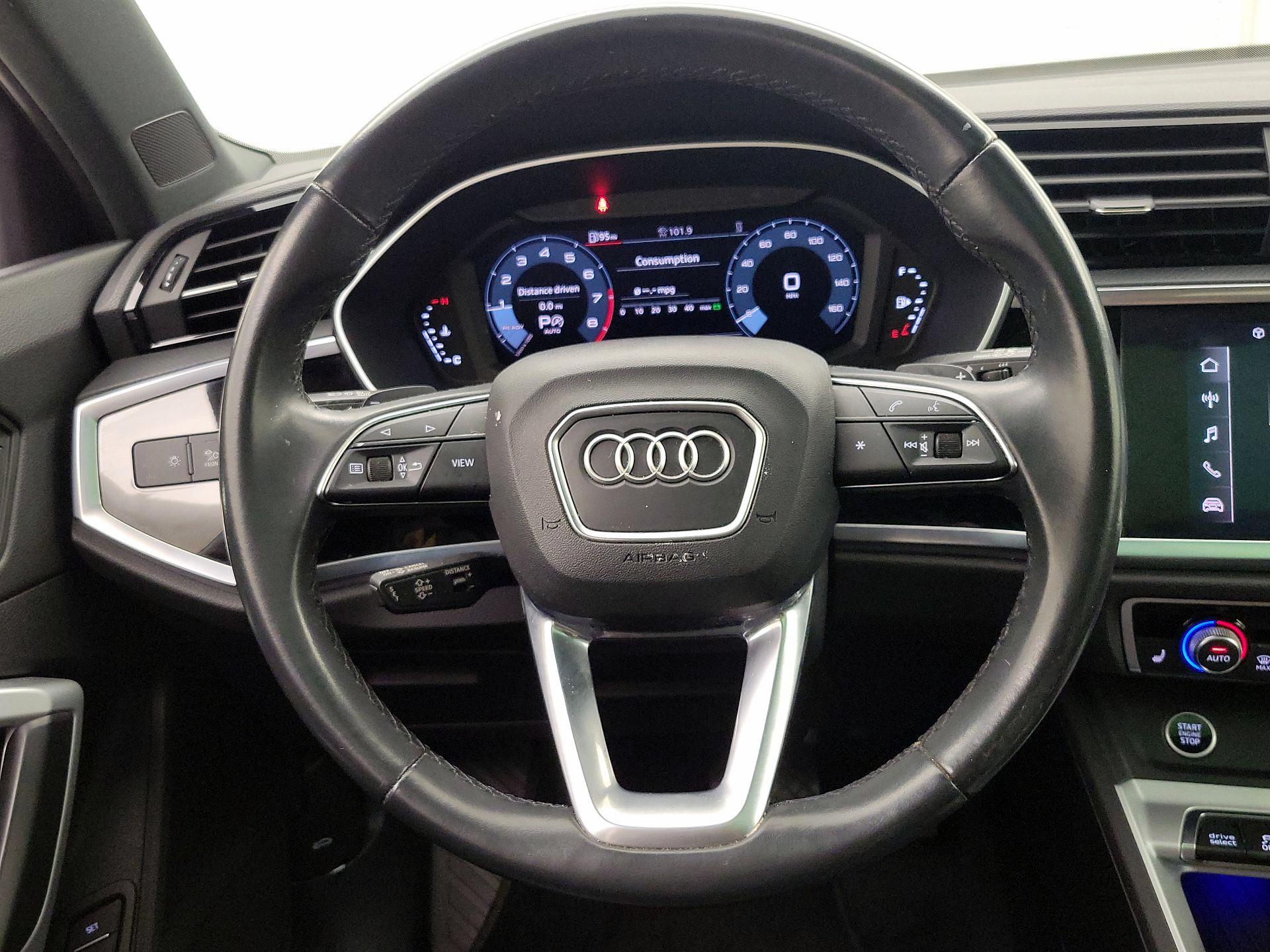 Thumbnail: 2022 Audi Q3 - 10