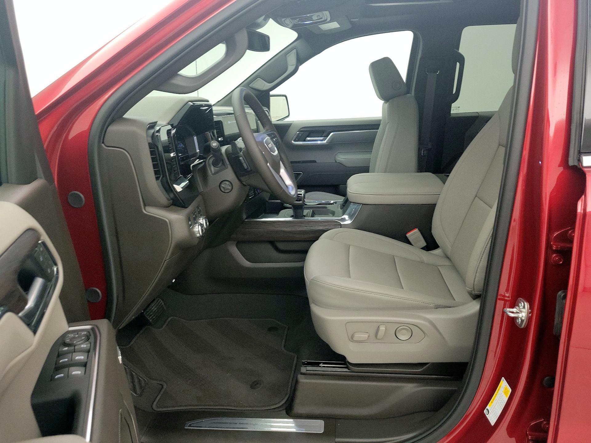 Thumbnail: 2025 GMC Sierra 1500 - 11