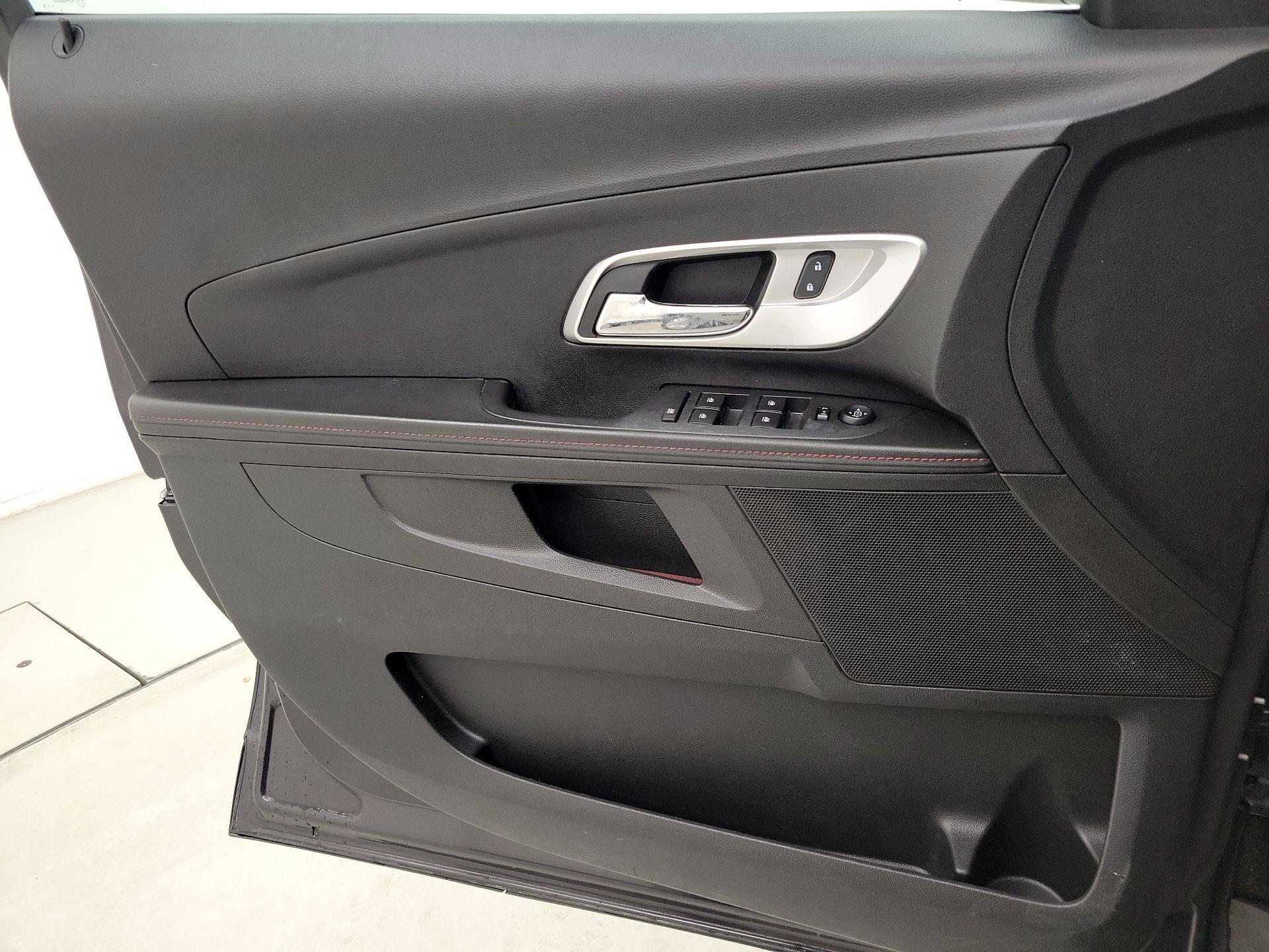 Thumbnail: 2015 Chevrolet Equinox - 12
