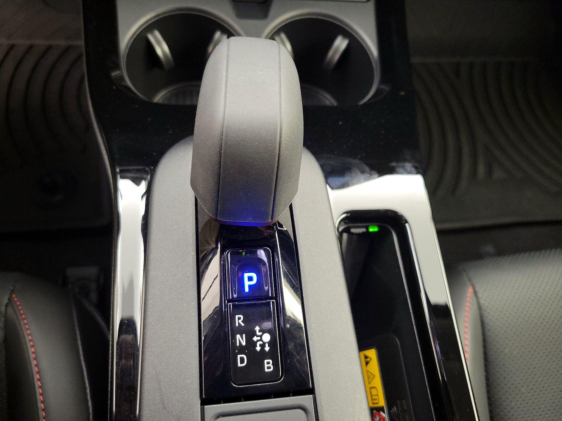 Thumbnail: 2024 Toyota Prius Prime - 18