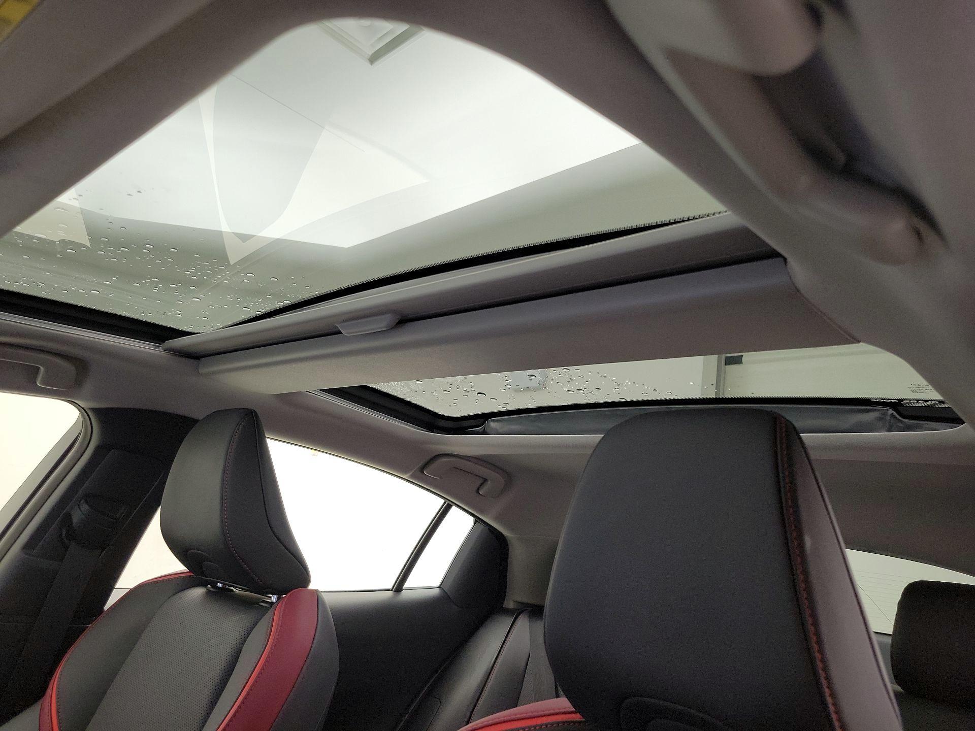 Thumbnail: 2024 Toyota Prius Prime - 20