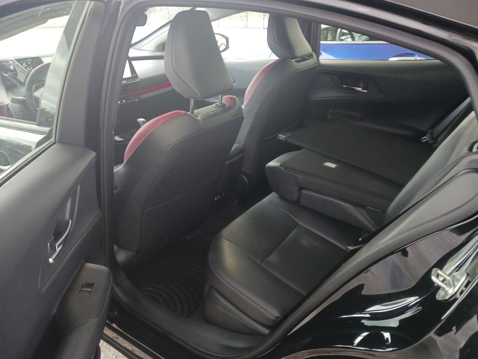 Thumbnail: 2024 Toyota Prius Prime - 8