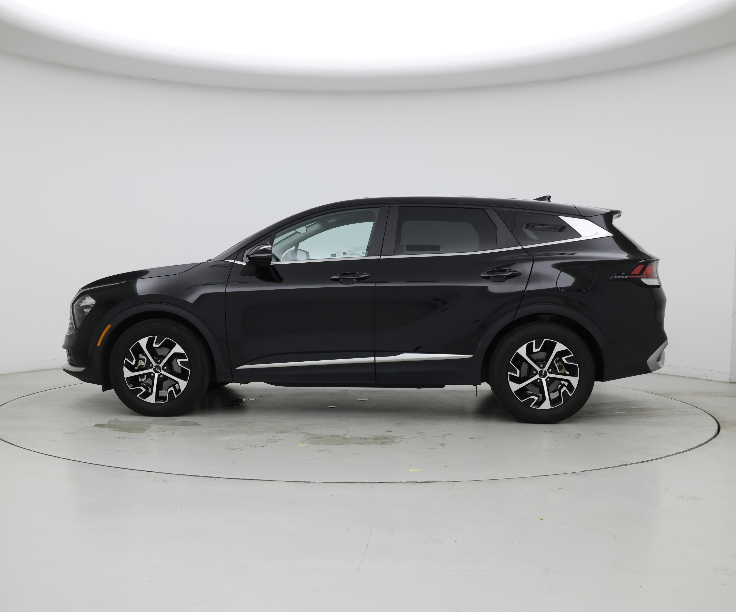 Thumbnail: 2023 Kia Sportage - 3