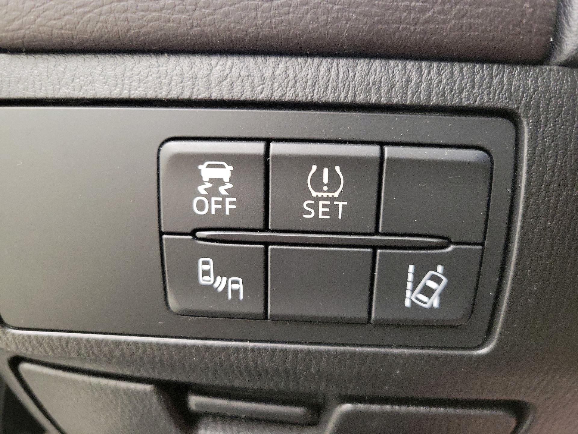 Thumbnail: 2016 Mazda Mazda6 - 13