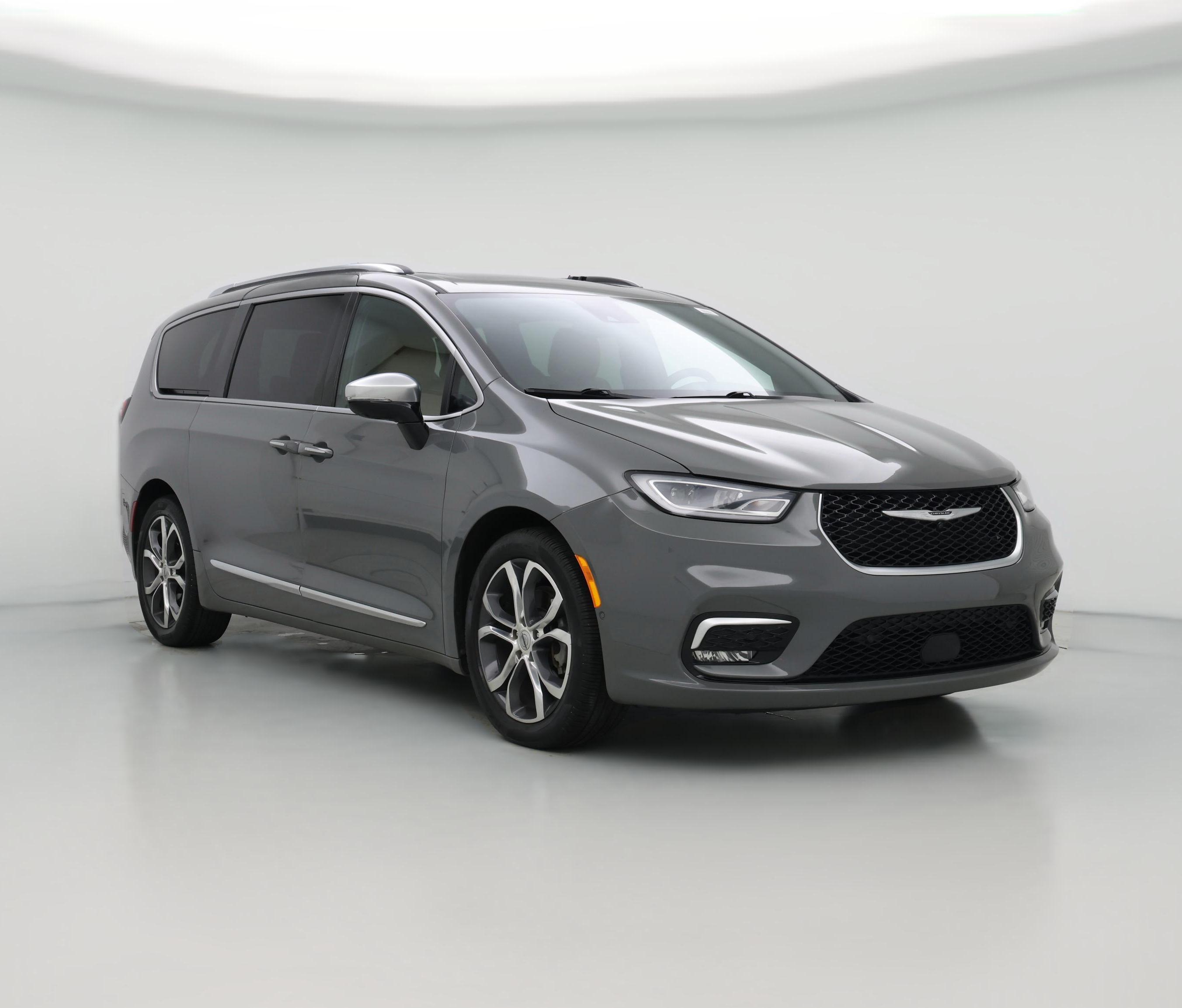 Thumbnail: 2023 Chrysler Pacifica - 1