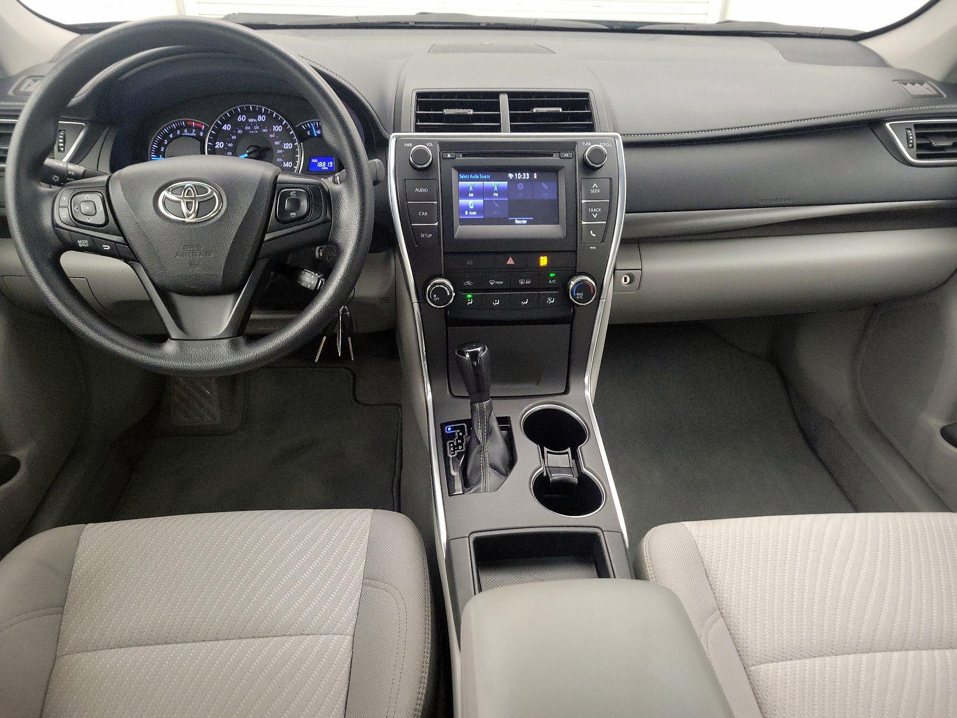 Thumbnail: 2015 Toyota Camry - 9
